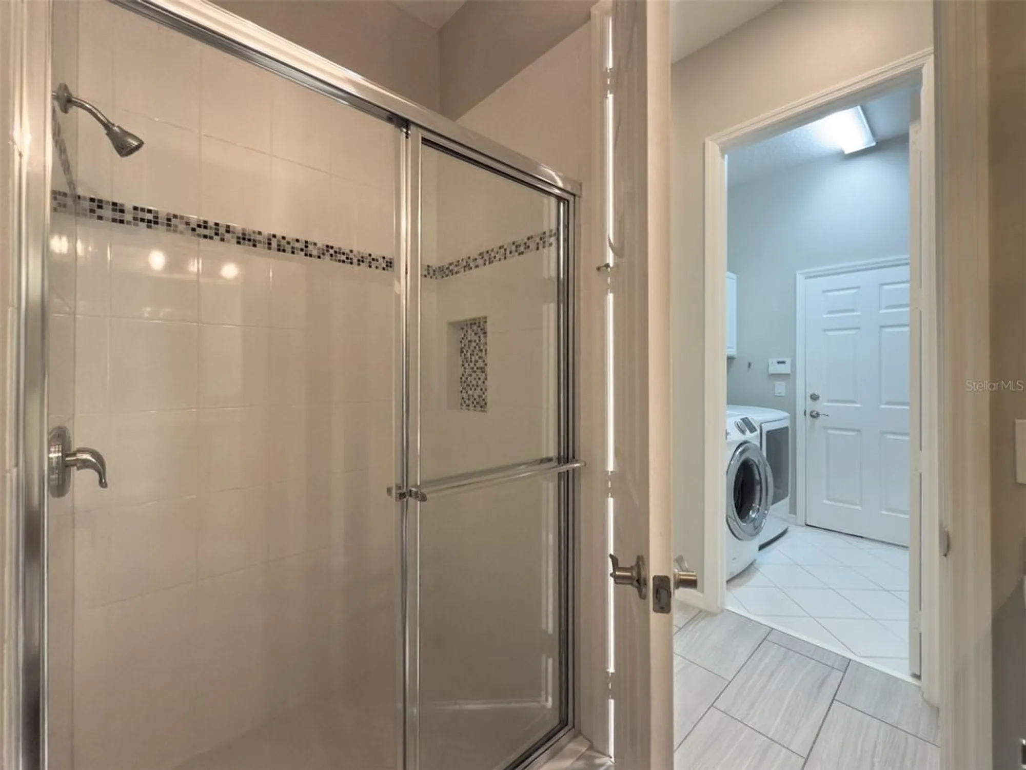 Property Slideshow image 59 of 100 | 16106 cedar key dr, Wimauma, FL, 33598