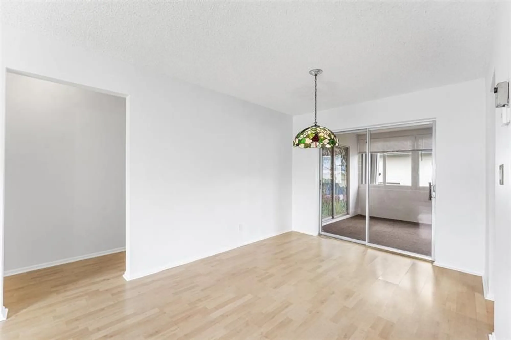 Property Slideshow image 7 of 34 | 4706 nw 43rd ter, Tamarac, FL, 33319