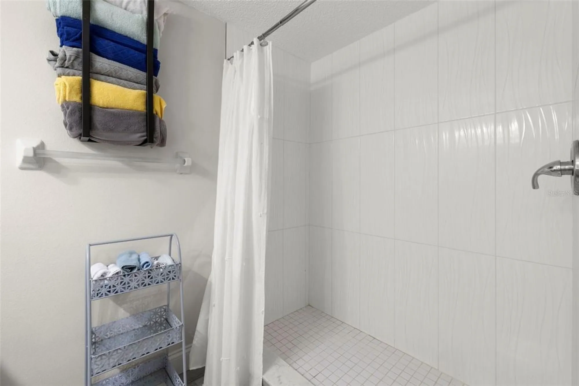 Property Slideshow image 20 of 56 | 1370 heather ridge blvd apt 105, Dunedin, FL, 34698