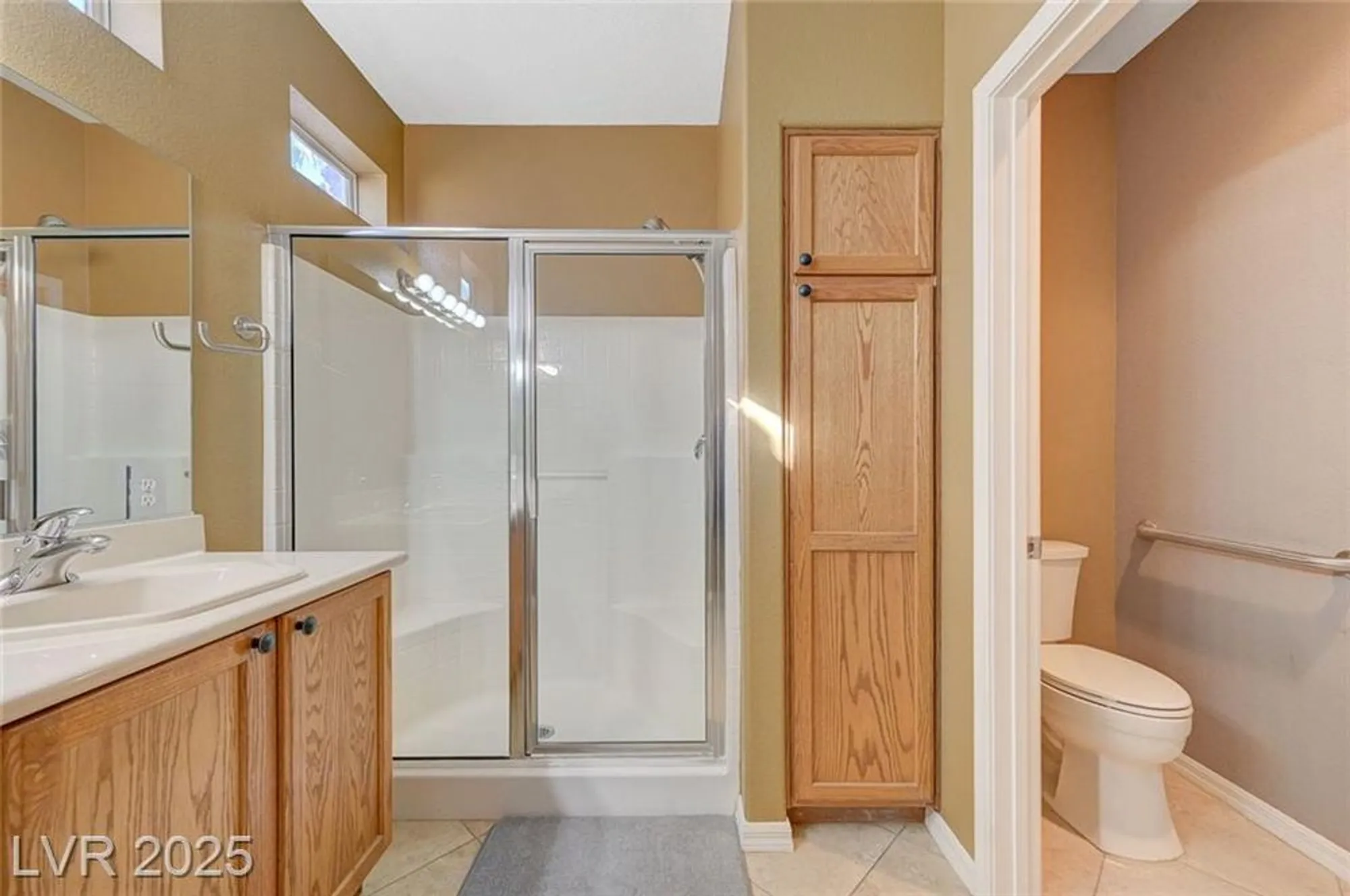 Property Slideshow image 29 of 72 | 4956 momenti st, Las Vegas, NV, 89135