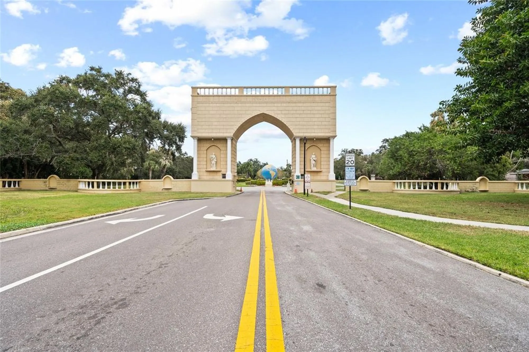 Property Slideshow image 40 of 42 | 2416 world parkway blvd 26, Clearwater, FL, 33763