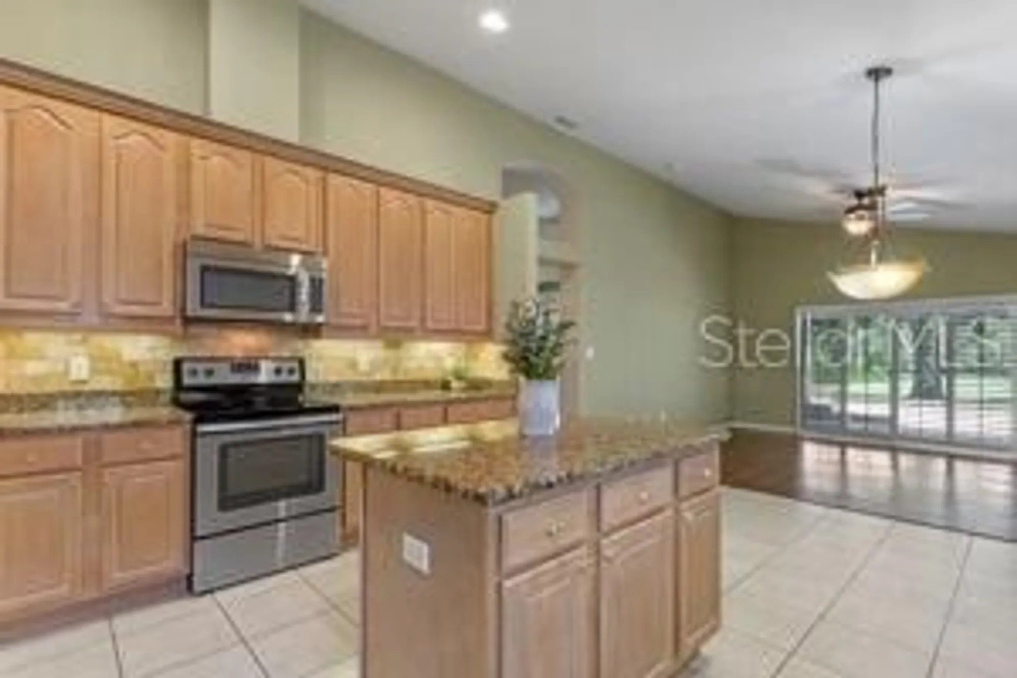 Property Slideshow image 20 of 72 | 24540 madewood ave, Leesburg, FL, 34748