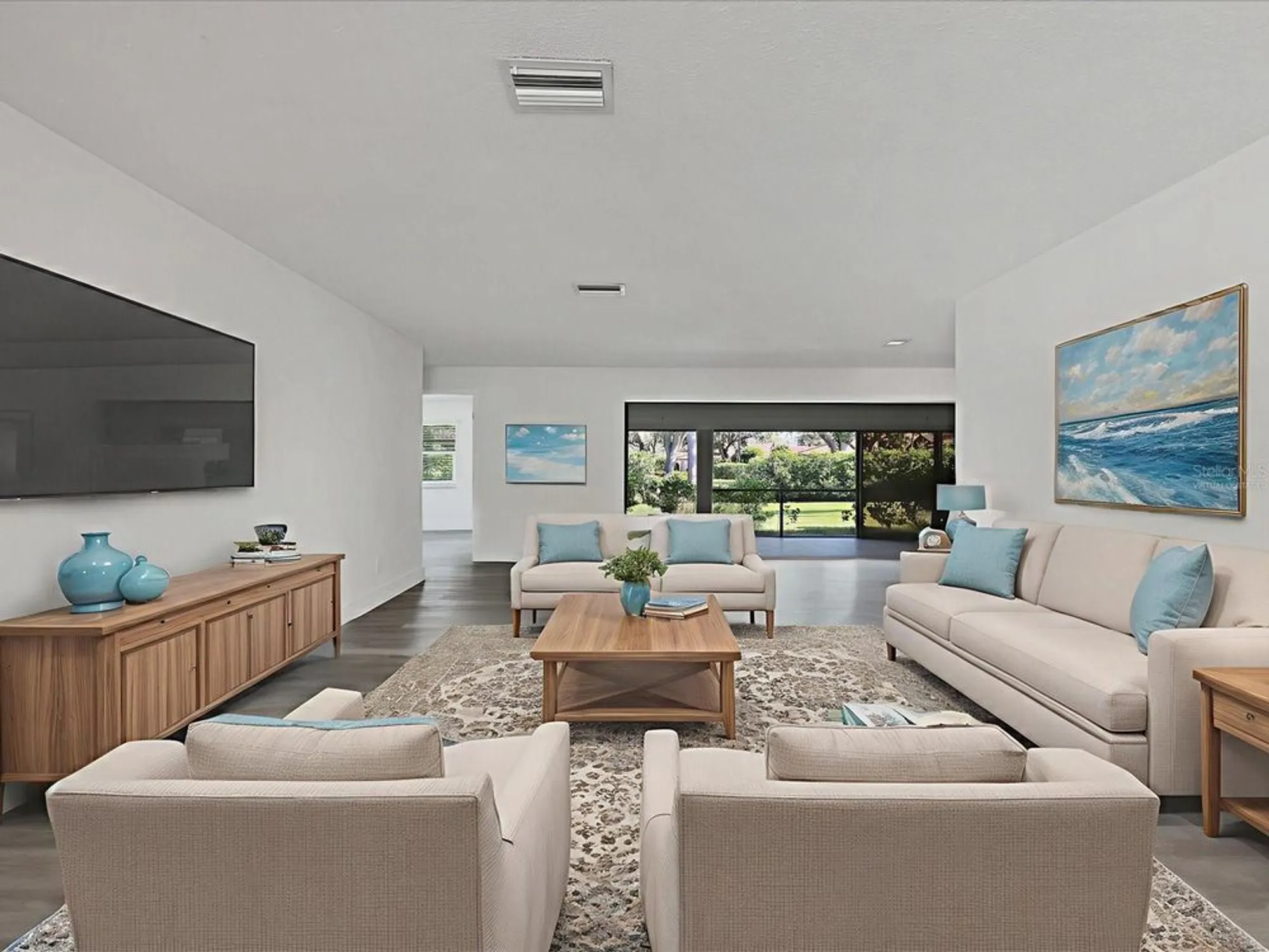 Property Slideshow image 10 of 51 | 7157 fairway bend cir, Sarasota, FL, 34243