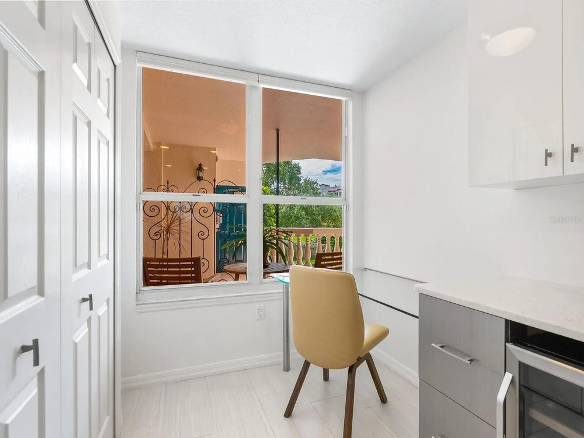 Property Slideshow image 19 of 59 | 5420 eagles point cir apt 105, Sarasota, FL, 34231