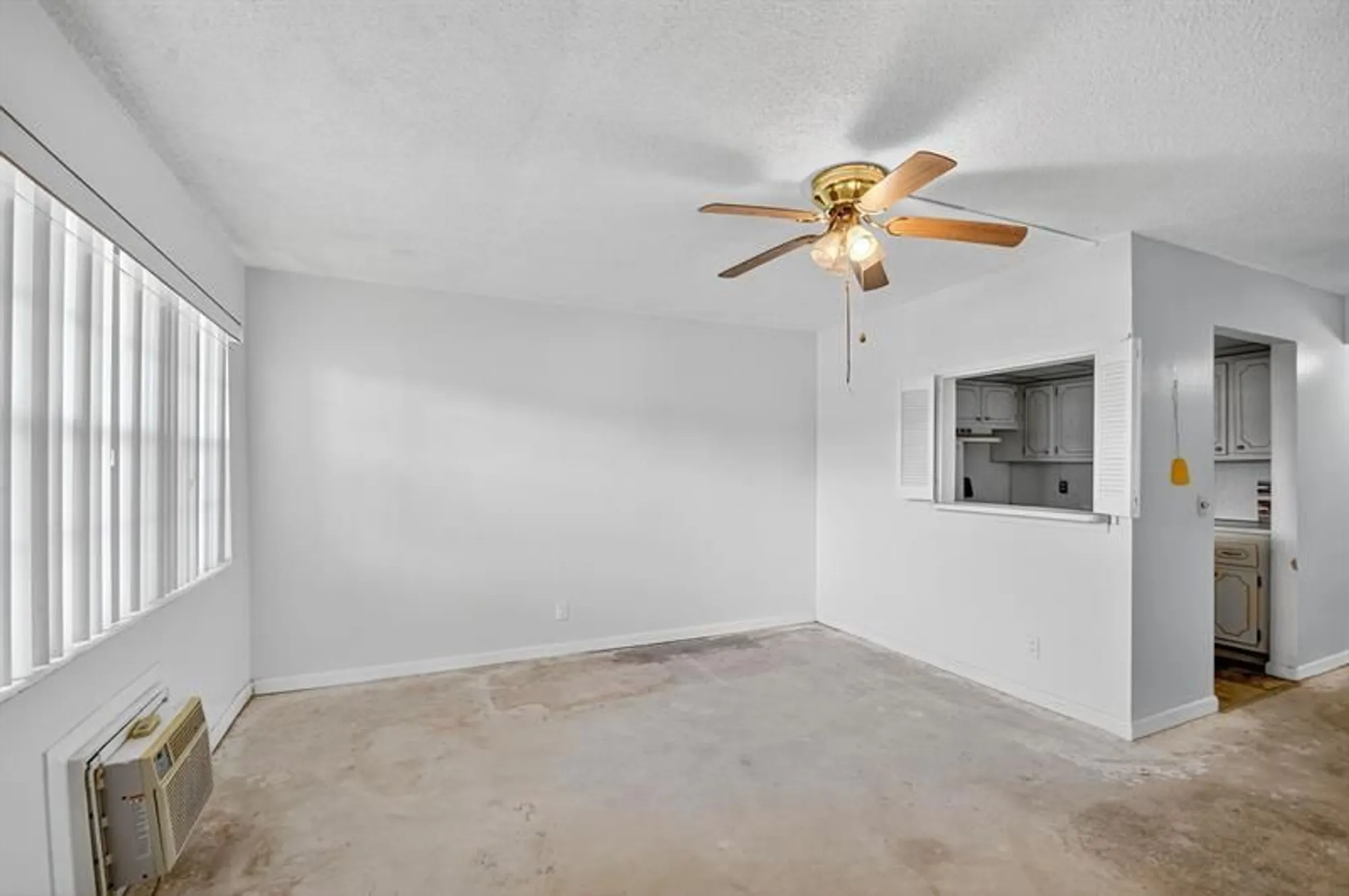 Property Slideshow image 3 of 23 | 247 camden k # 247, West Palm Beach, FL, 33417