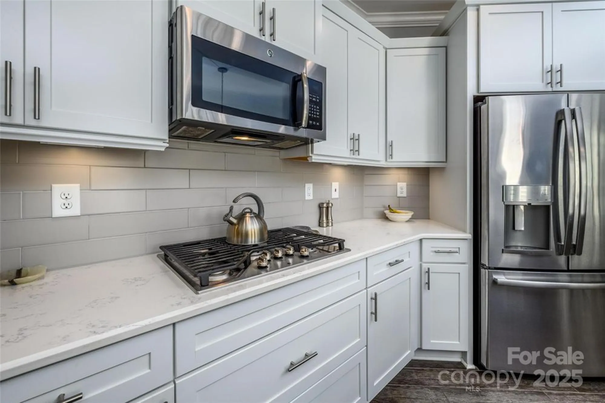 Property Slideshow image 18 of 48 | 16215 lakeside loop ln, Cornelius, NC, 28031