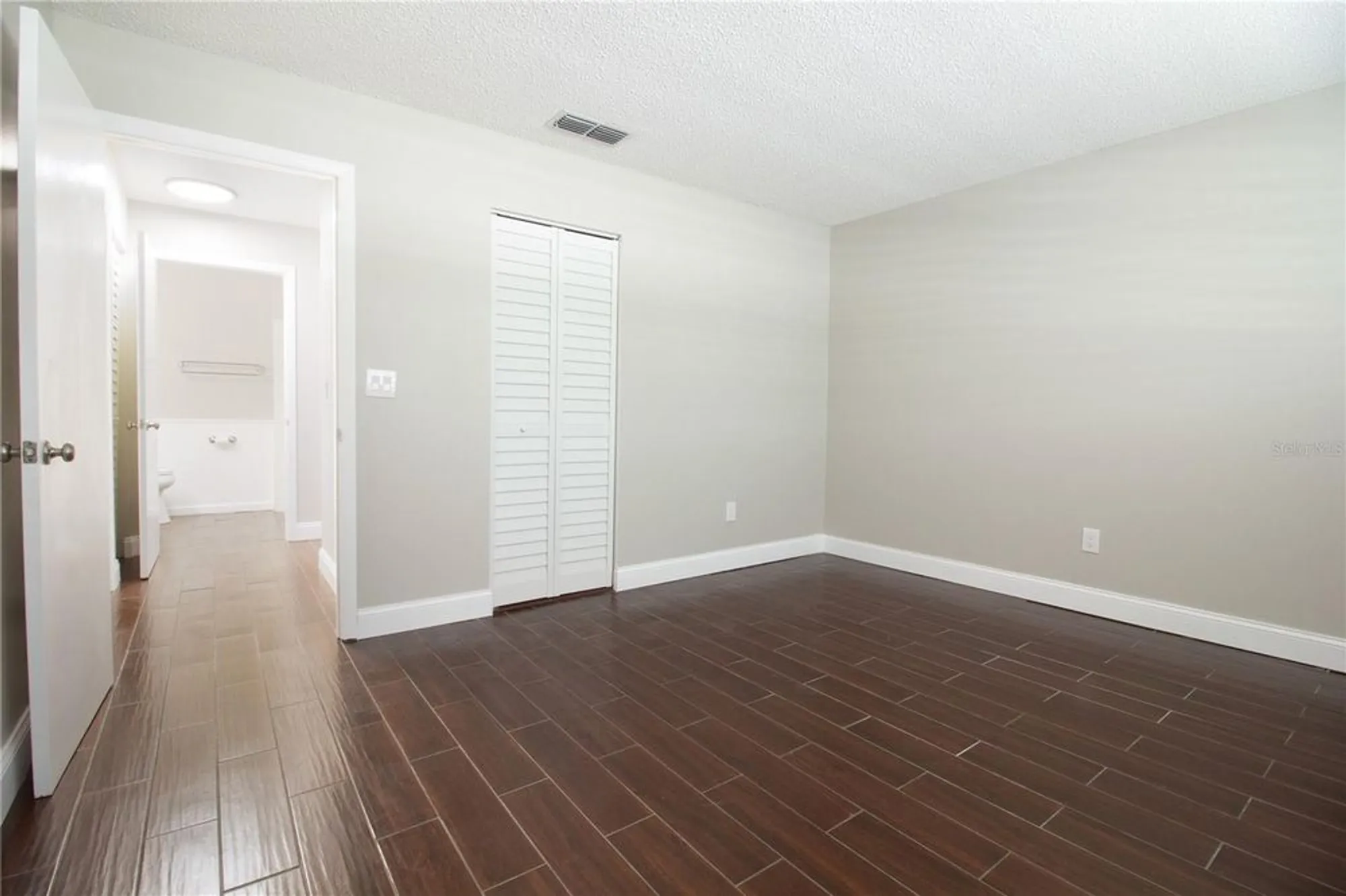 Property Slideshow image 19 of 35 | 6080 80th st n unit 201, St Petersburg, FL, 33709
