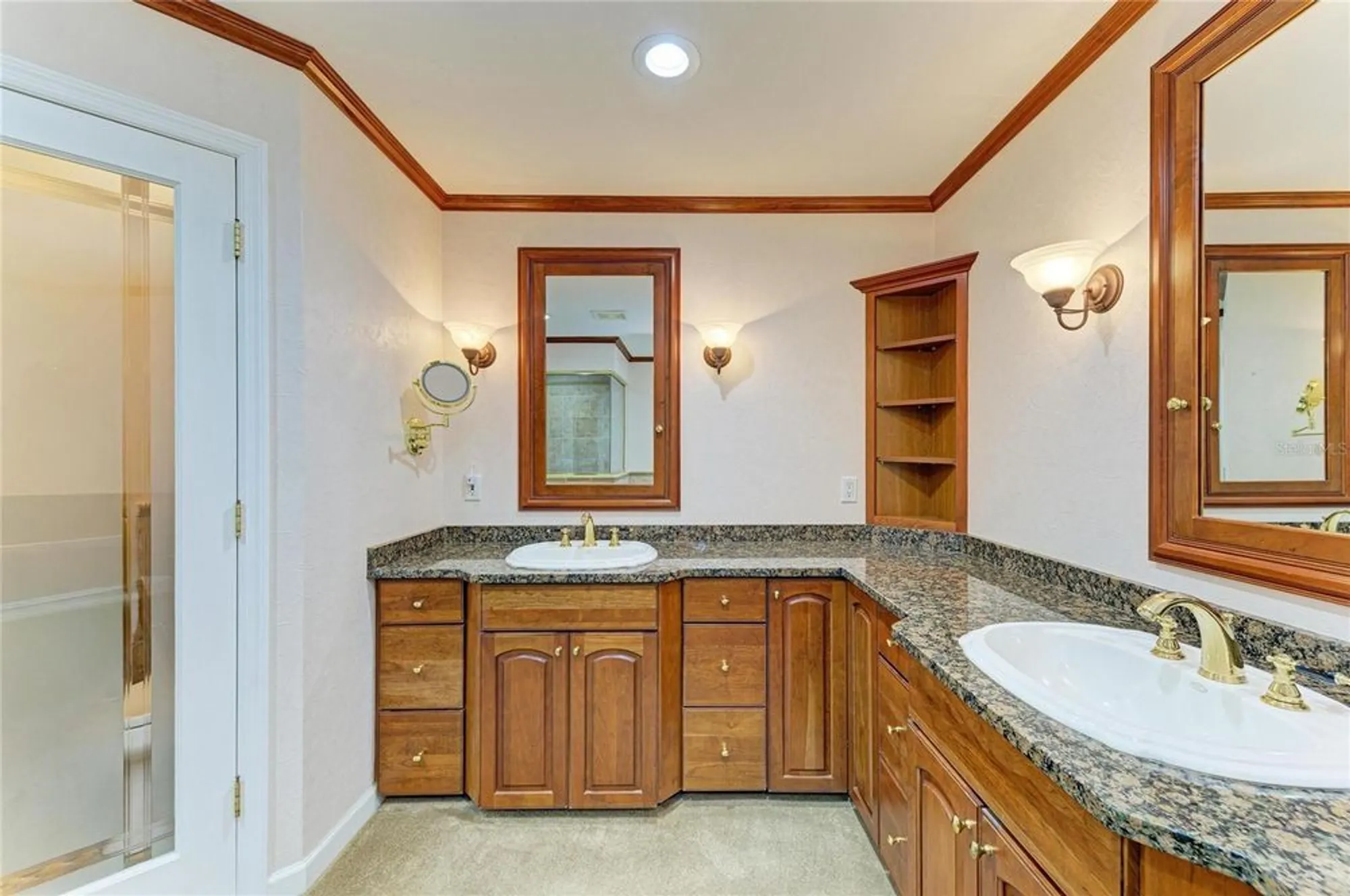 Property Slideshow image 38 of 83 | 5668 country lakes dr, Sarasota, FL, 34243