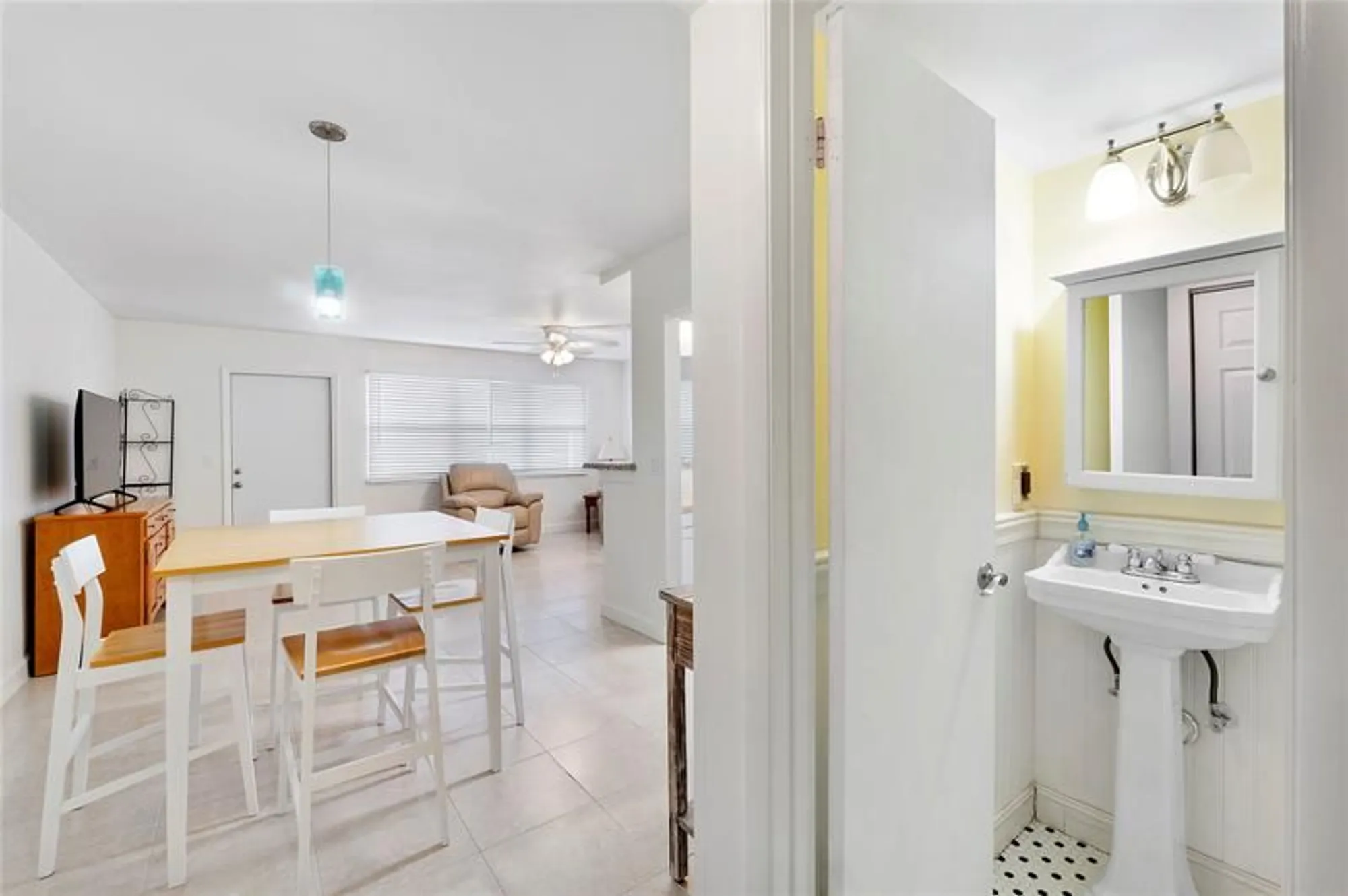 Property Slideshow image 8 of 36 | 373 tilford r # 373, Deerfield Beach, FL, 33442