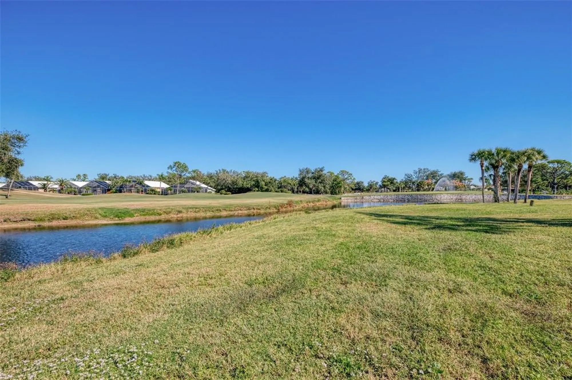 Property Slideshow image 54 of 65 | 461 wexford cir 91, Venice, FL, 34293