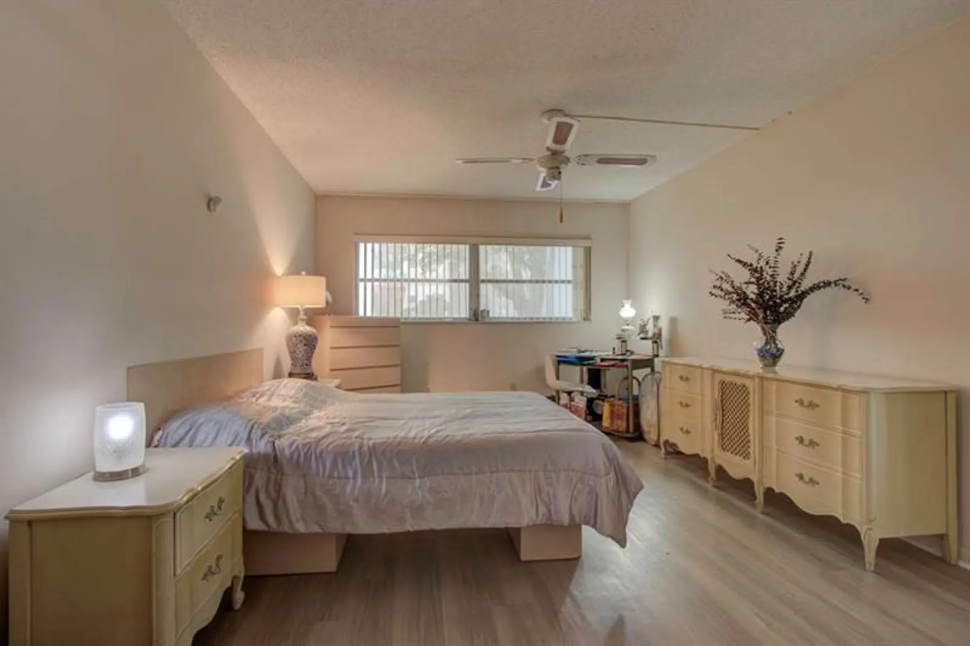 Property Slideshow image 9 of 18 | 7867 golf circle dr 108, Margate, FL, 33063