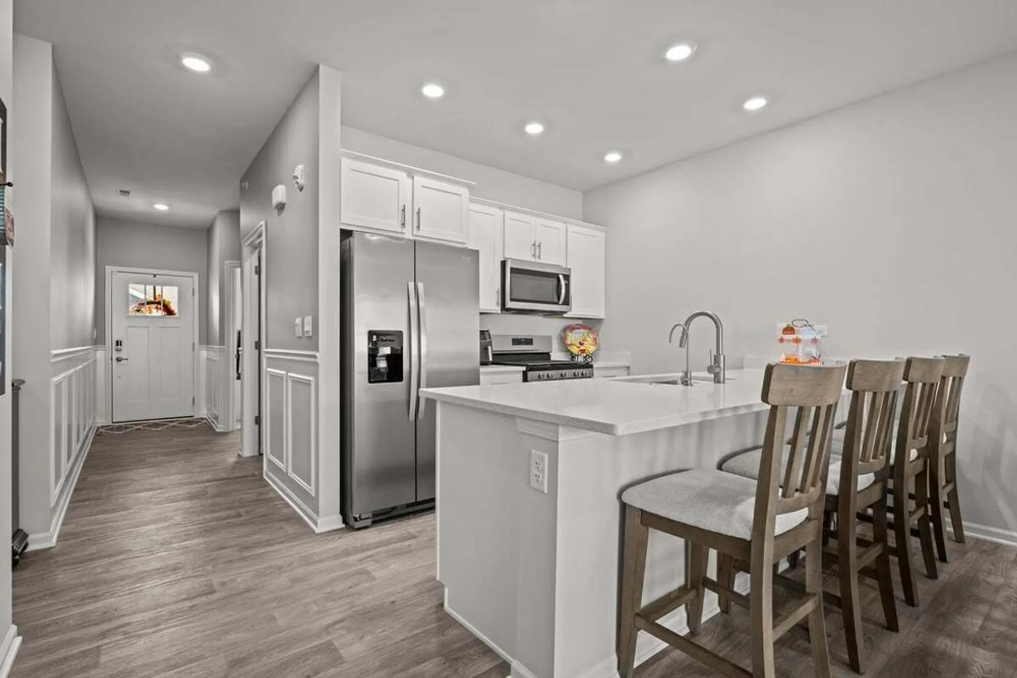 Property Slideshow image 9 of 20 | 273 ridley st, North Aurora, IL, 60542