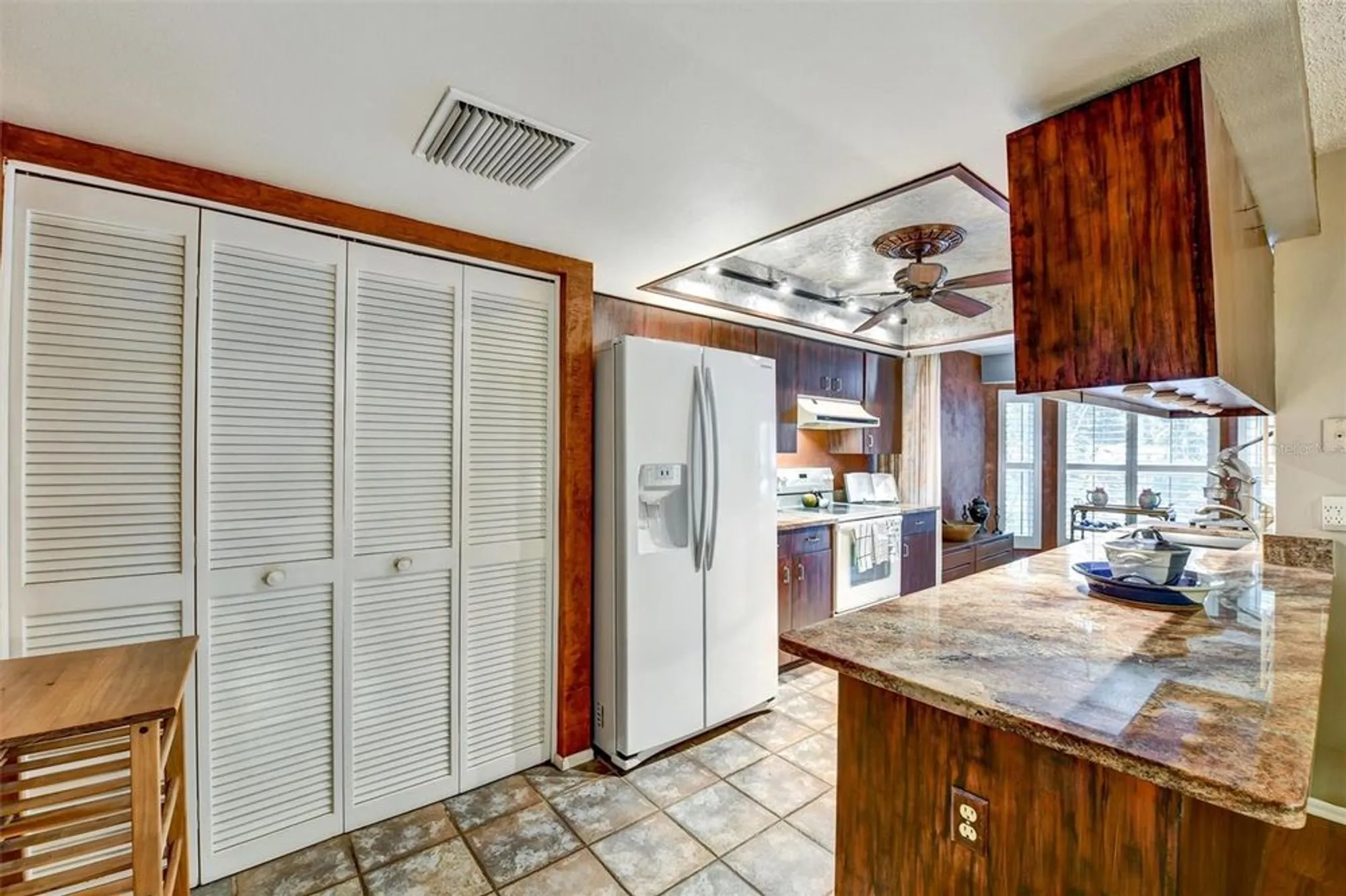 Property Slideshow image 17 of 63 | 4610 sandpointe dr, New Port Richey, FL, 34655