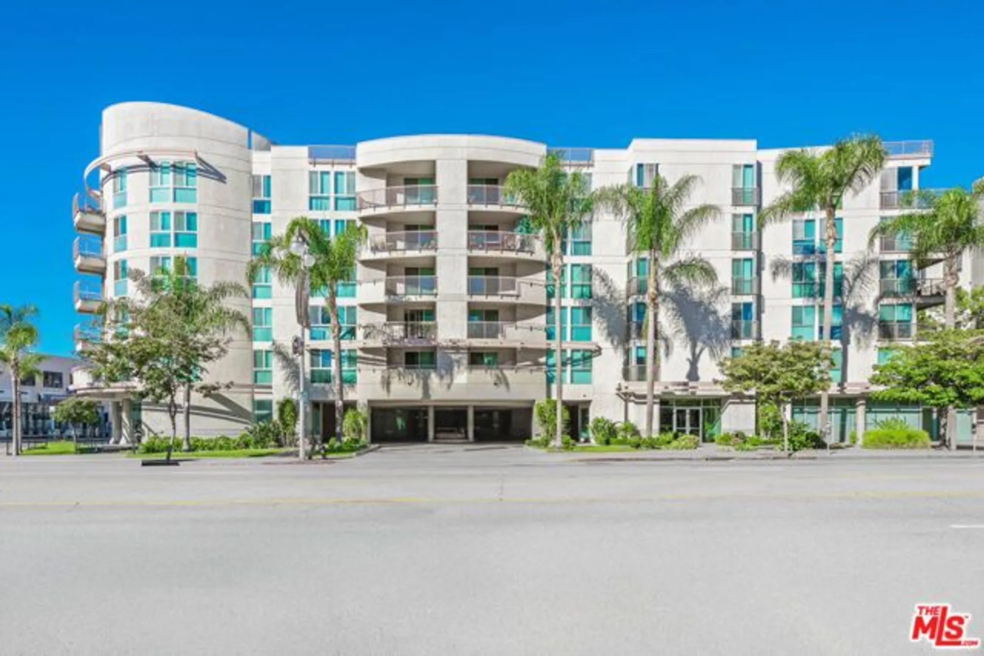 Property Slideshow image 23 of 35 | 267 s san pedro st unit 508, Los Angeles, CA, 90012