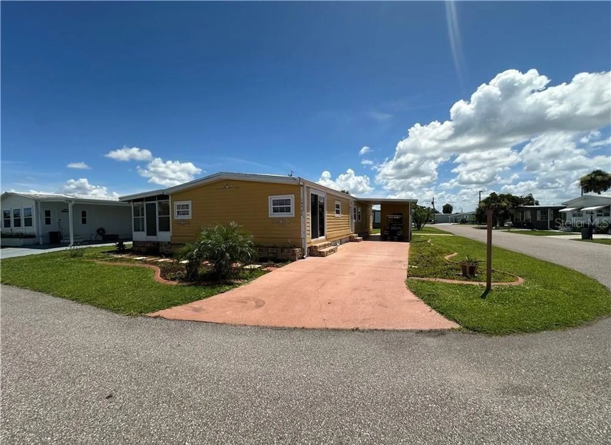 Property Slideshow image 33 of 39 | 14700 patrick henry rd, North Fort Myers, FL, 33917