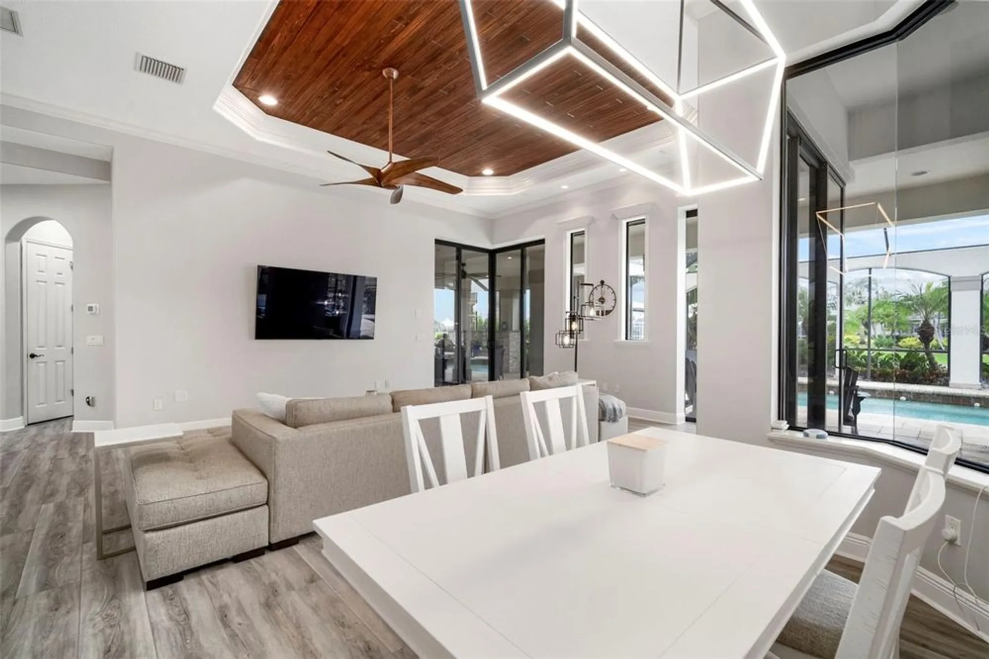 Property Slideshow image 66 of 98 | 5405 tybee island dr, Apollo Beach, FL, 33572