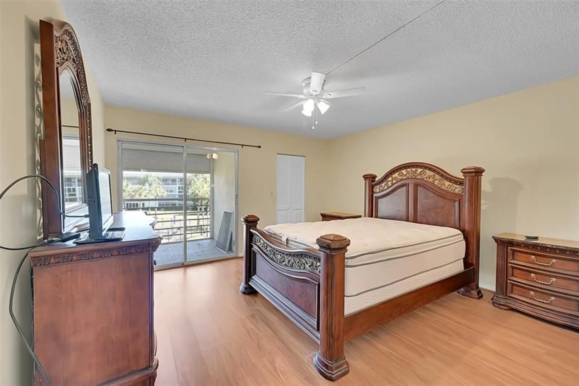 Property Slideshow image 4 of 29 | 2901 victoria cir k3, Coconut Creek, FL, 33066