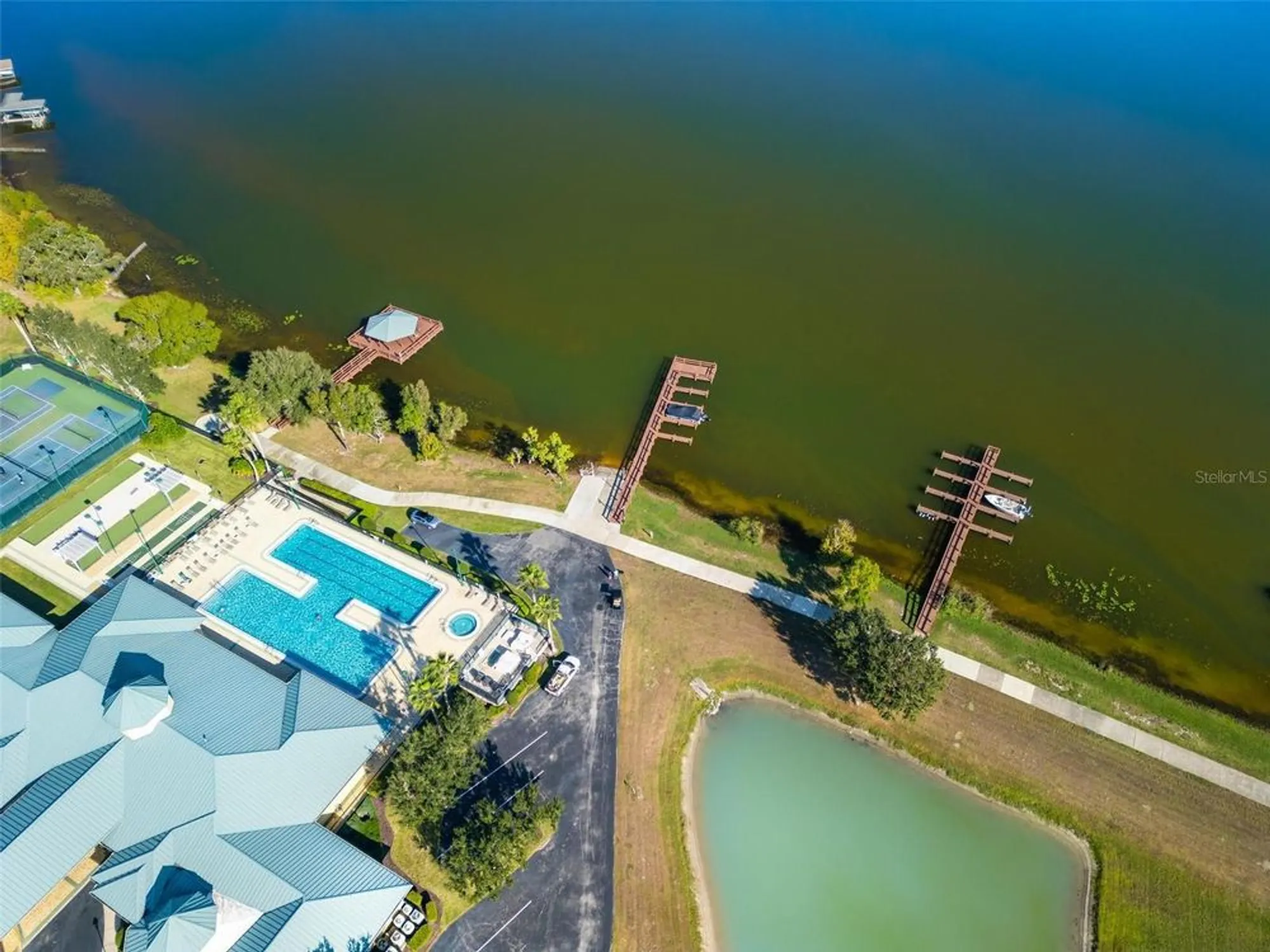 Property Slideshow image 8 of 29 | 3348 raleigh dr, Winter Haven, FL, 33884