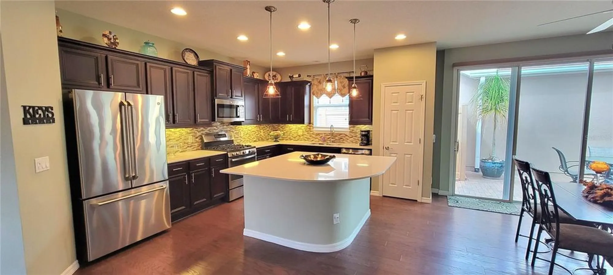 Property Slideshow image 4 of 61 | 79 bayou bend rd, Groveland, FL, 34736