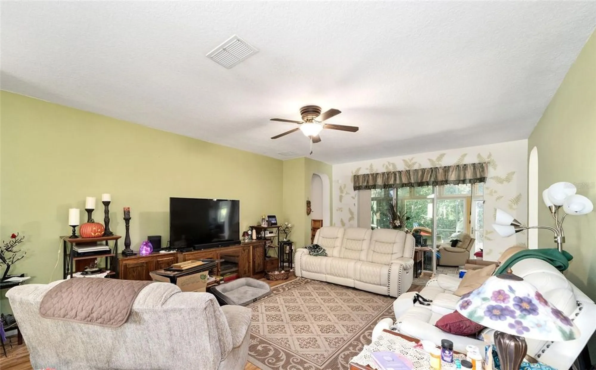 Property Slideshow image 9 of 40 | 8364 sw 79th cir, Ocala, FL, 34476