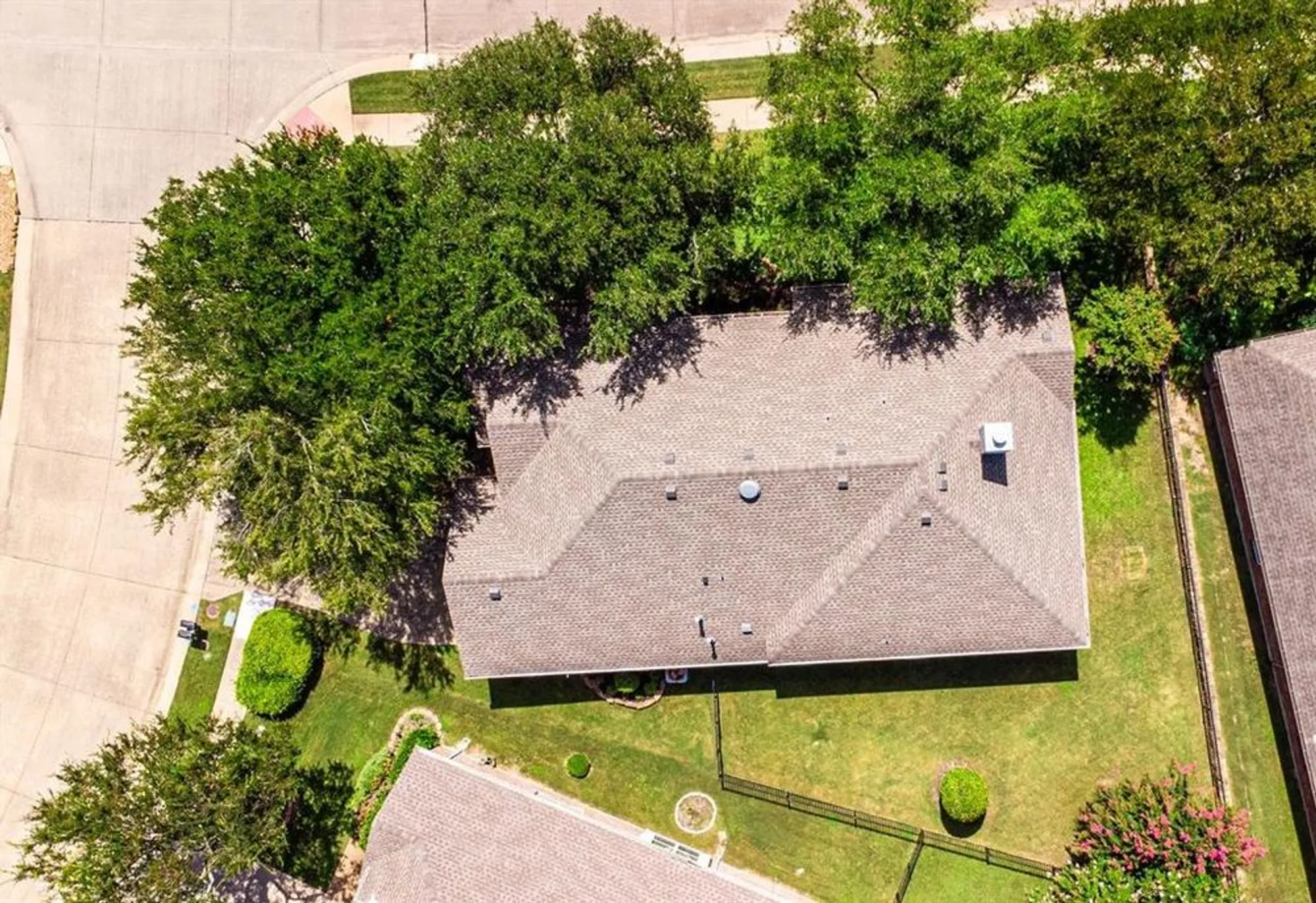 Property Slideshow image 36 of 36 | 900 medinah dr, Fairview, TX, 75069