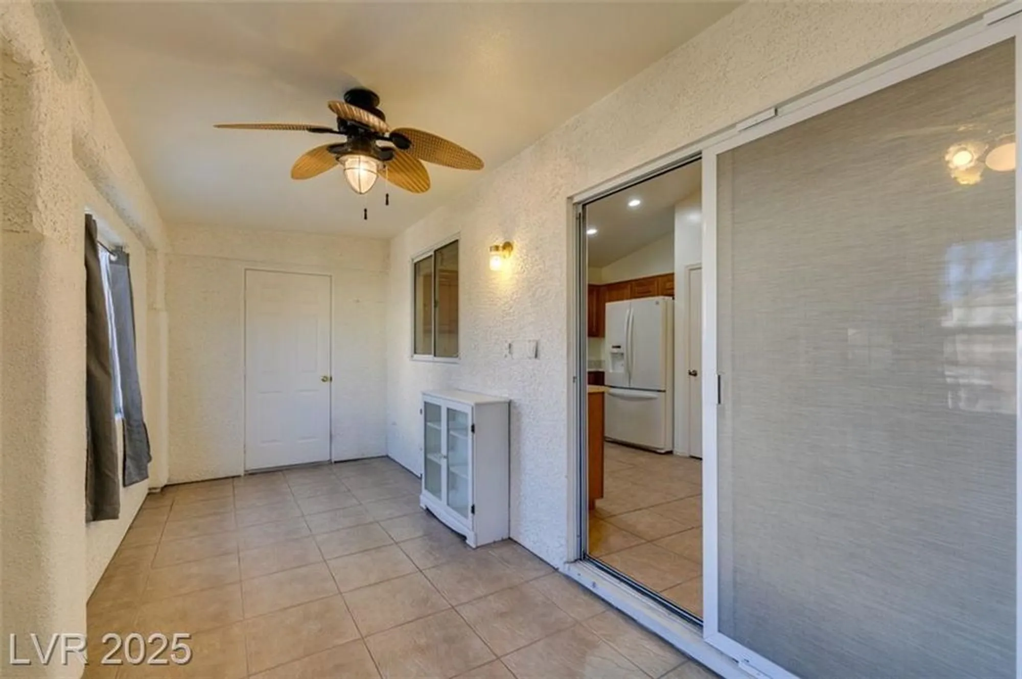 Property Slideshow image 19 of 27 | 2108 eagle watch dr, Henderson, NV, 89012