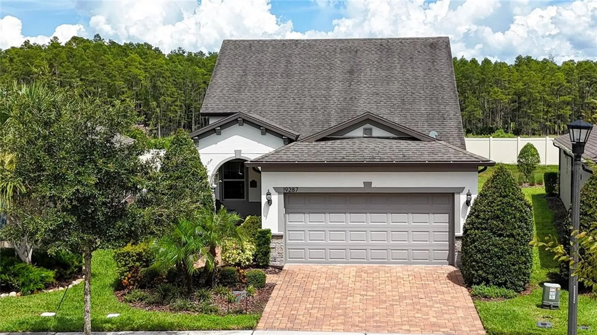 Property Slideshow image 27 of 67 | 19287 coastal shore ter, Land O Lakes, FL, 34638