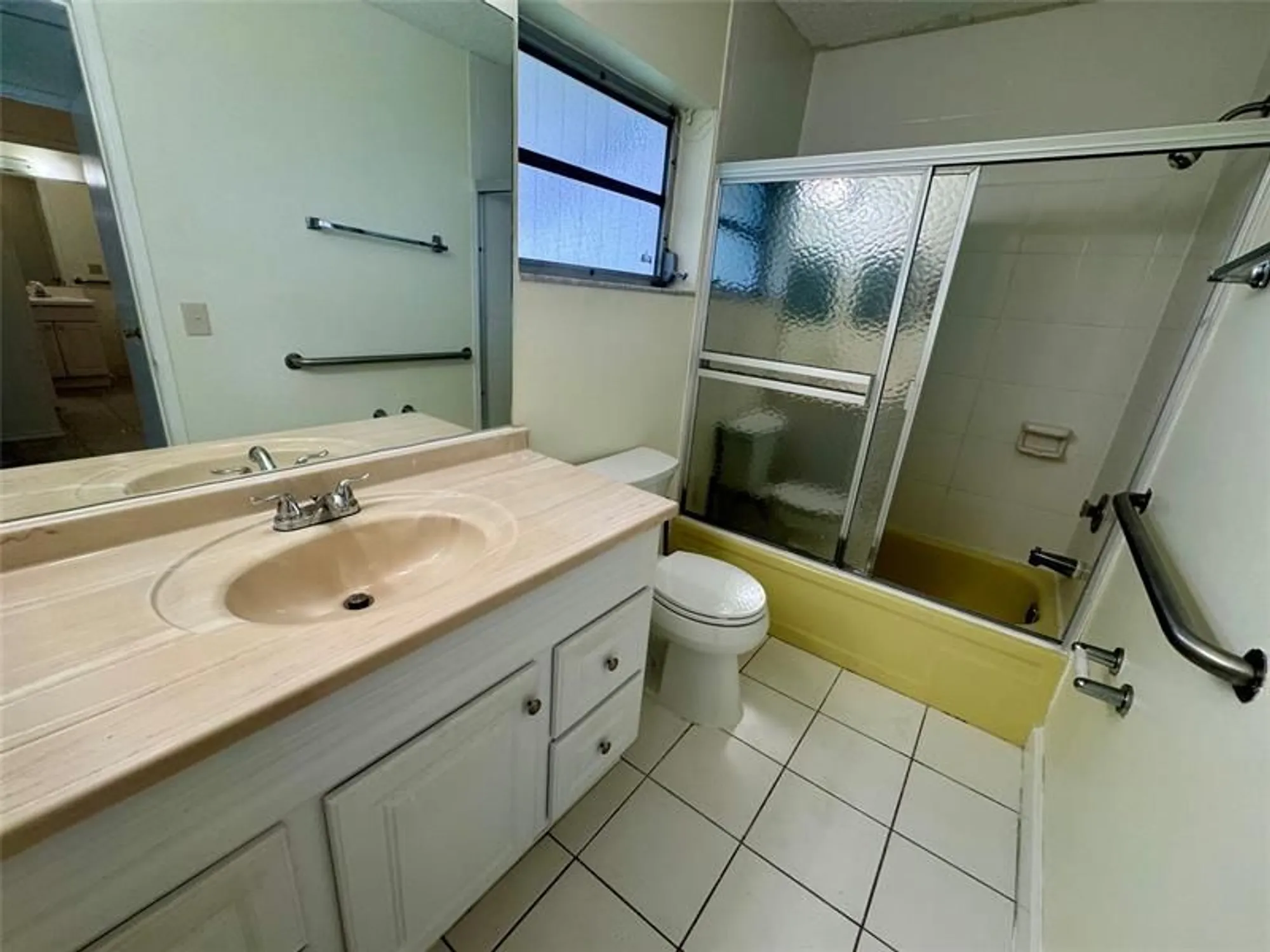 Property Slideshow image 13 of 25 | 1152 nw 83rd ave d66, Plantation, FL, 33322
