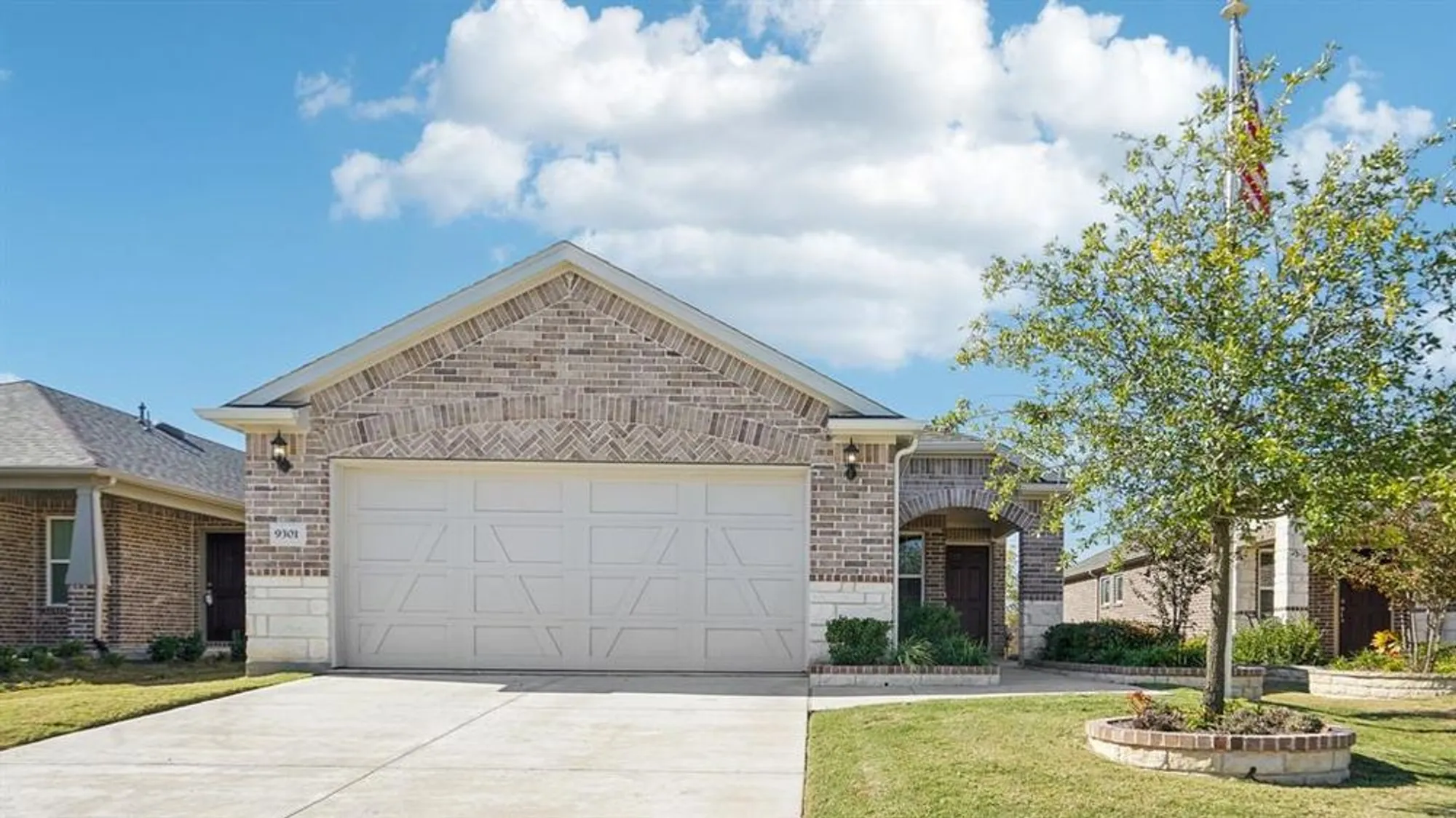Property Slideshow image 1 of 40 | 9301 riverlight rd, Mckinney, TX, 75071