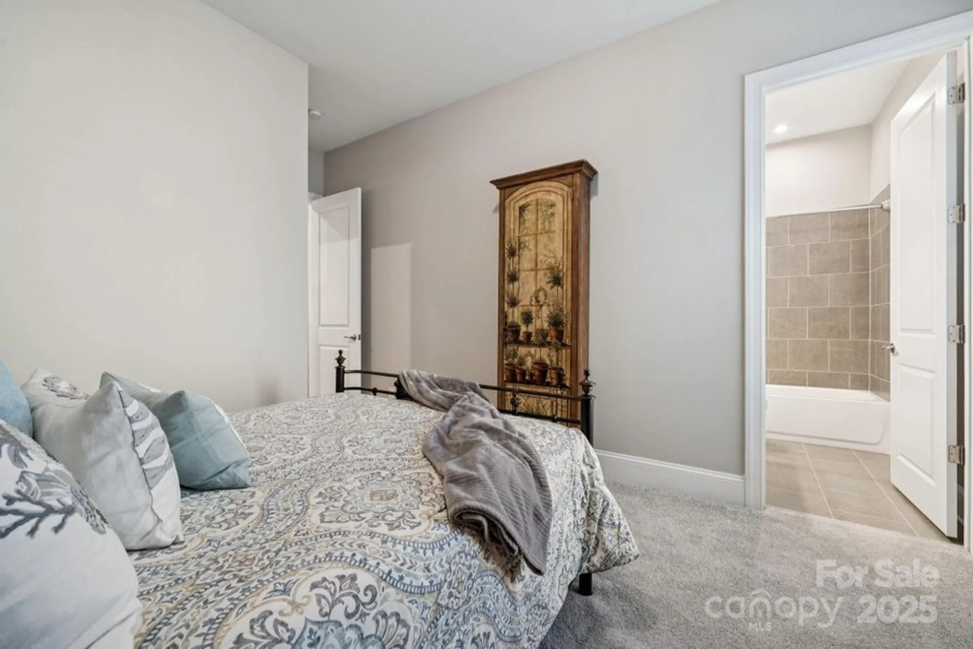 Property Slideshow image 21 of 38 | 1010 carlyle ln, Monroe, NC, 28110