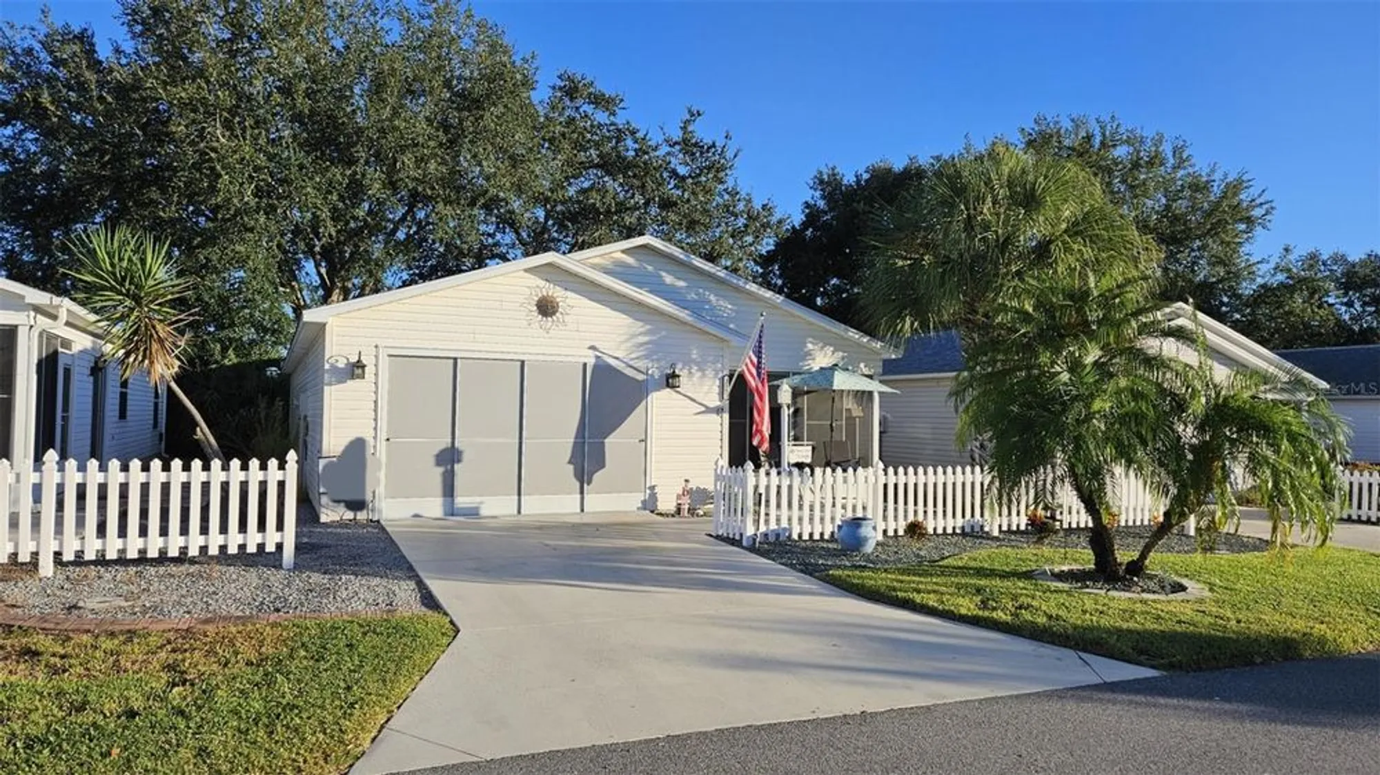 Property Slideshow image 1 of 26 | 2107 escobar ave, The Villages, FL, 32159