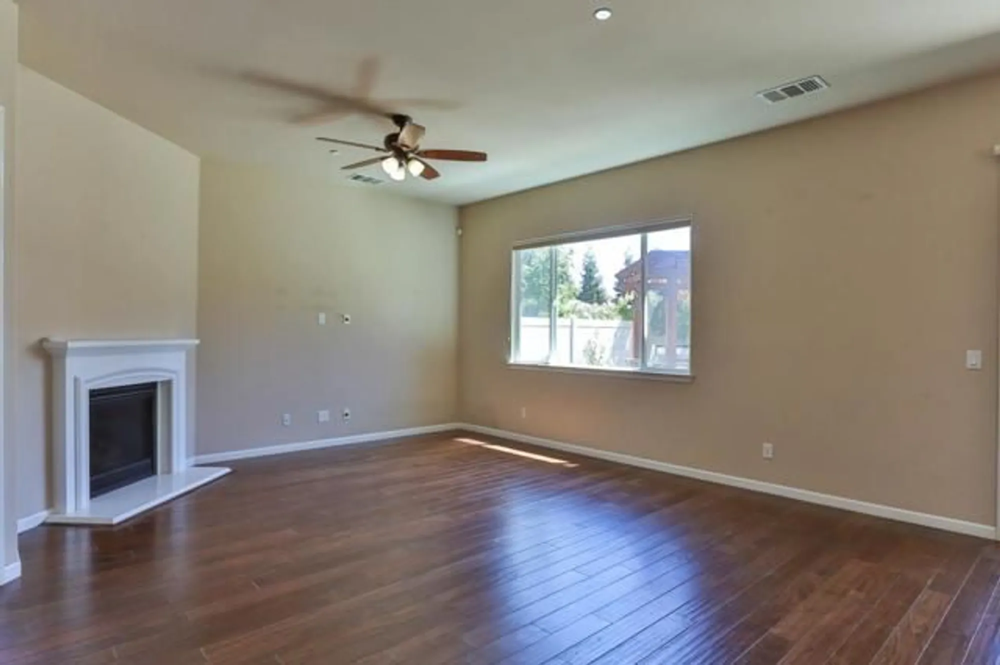 Property Slideshow image 39 of 107 | 2690 steeple run ln, Manteca, CA, 95336