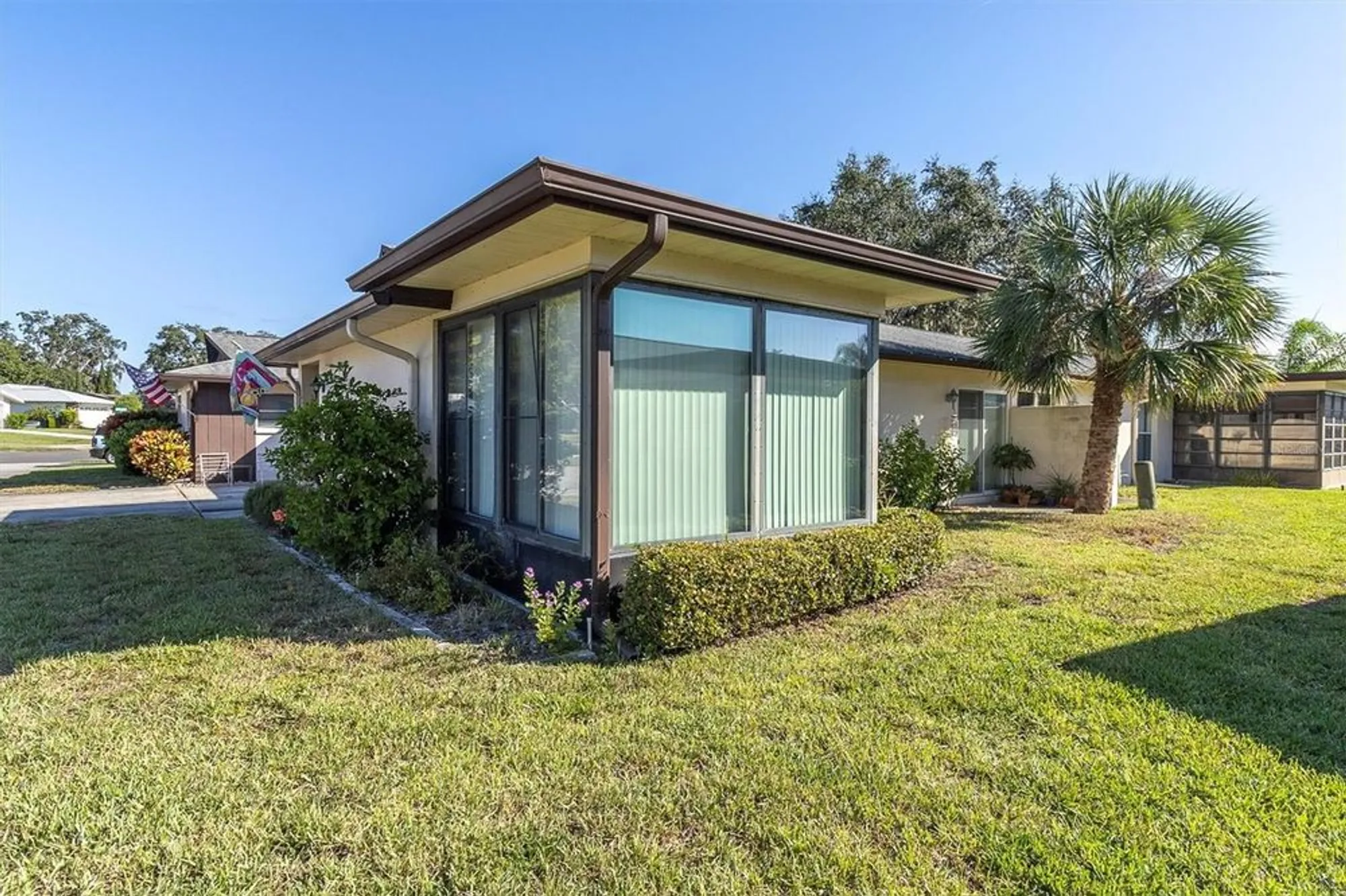 Property Slideshow image 23 of 31 | 2846 highlands blvd d, Palm Harbor, FL, 34684
