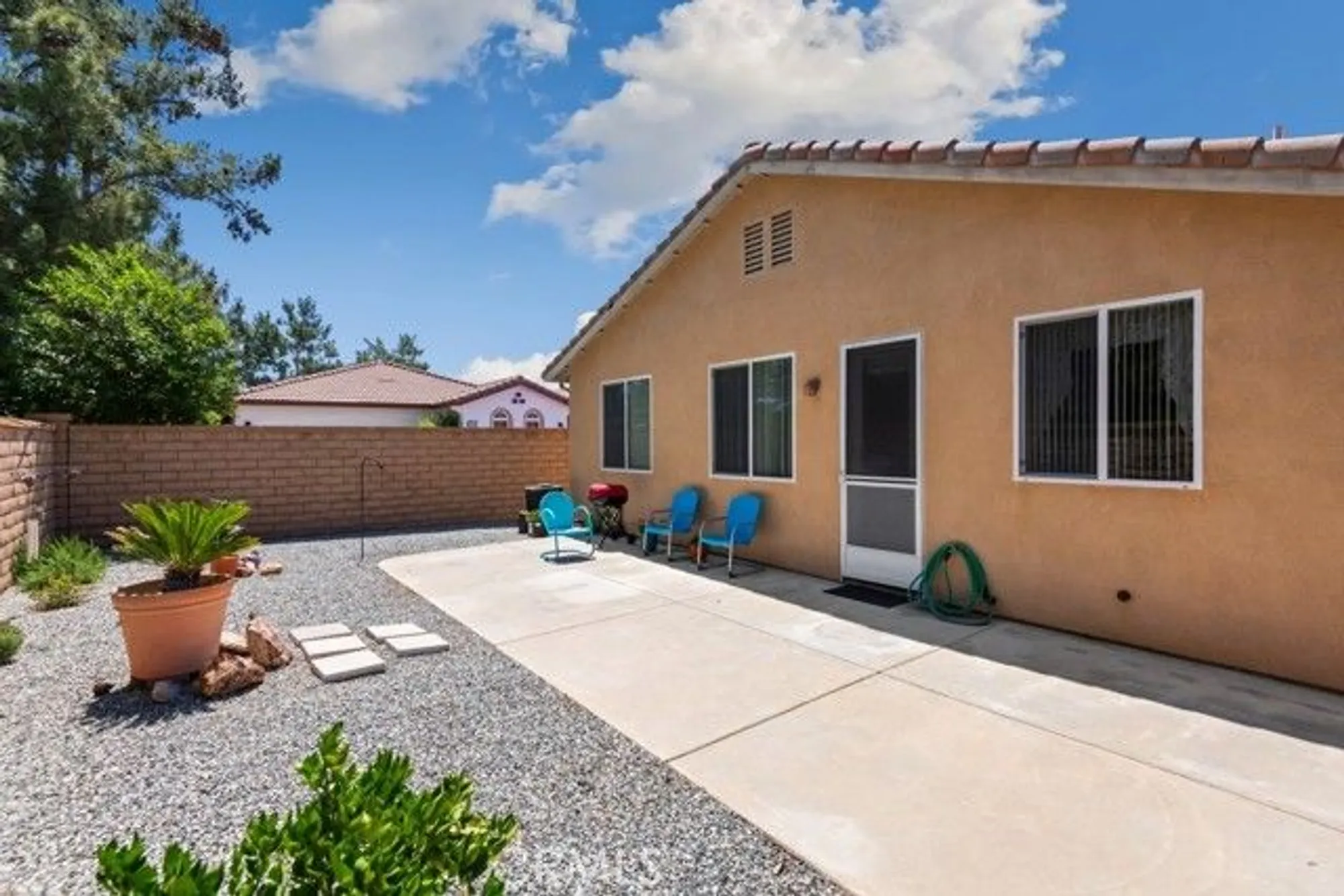 Property Slideshow image 26 of 30 | 7704 couples way, Hemet, CA, 92545