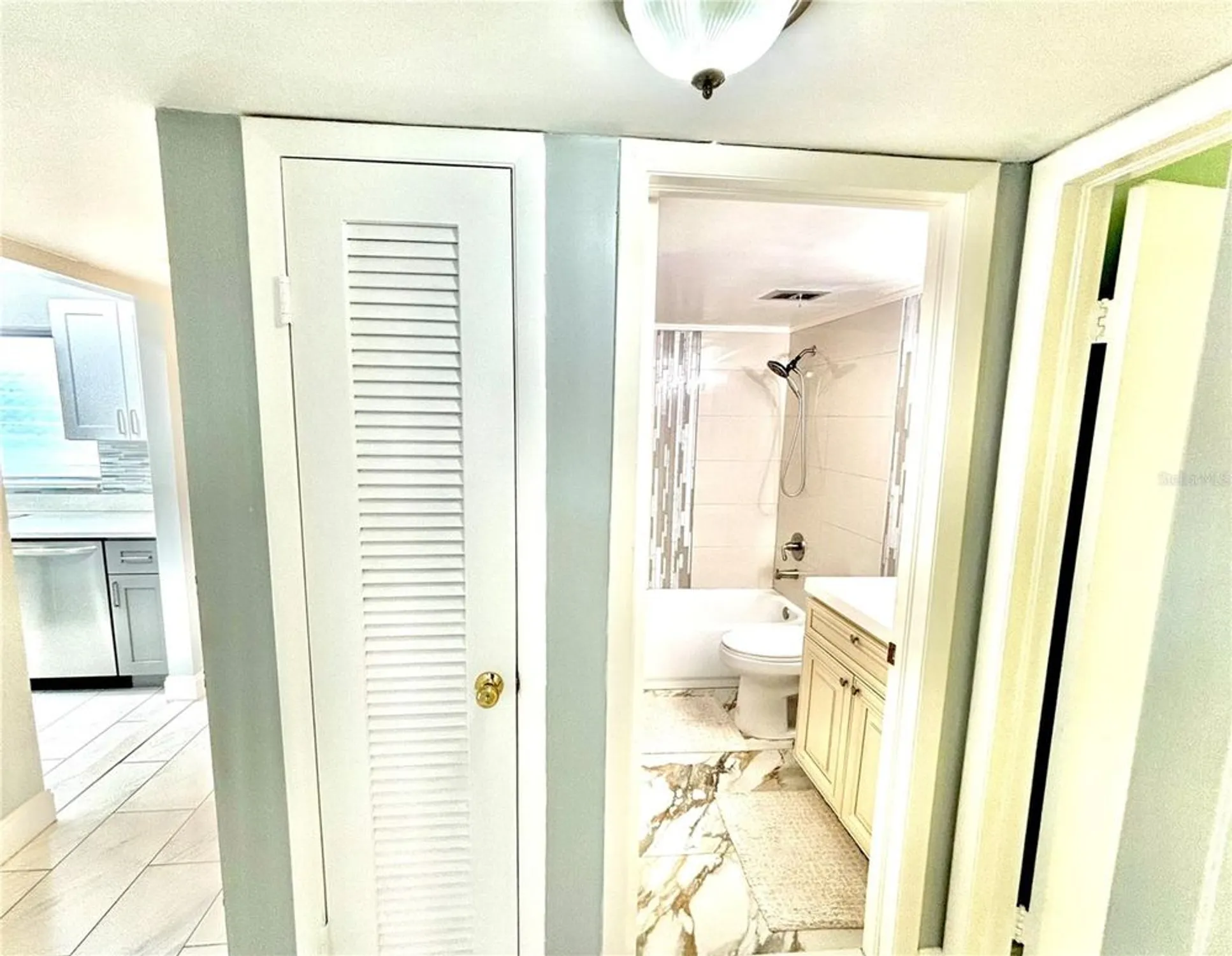 Property Slideshow image 15 of 25 | 24 golfs edge a, West Palm Beach, FL, 33417