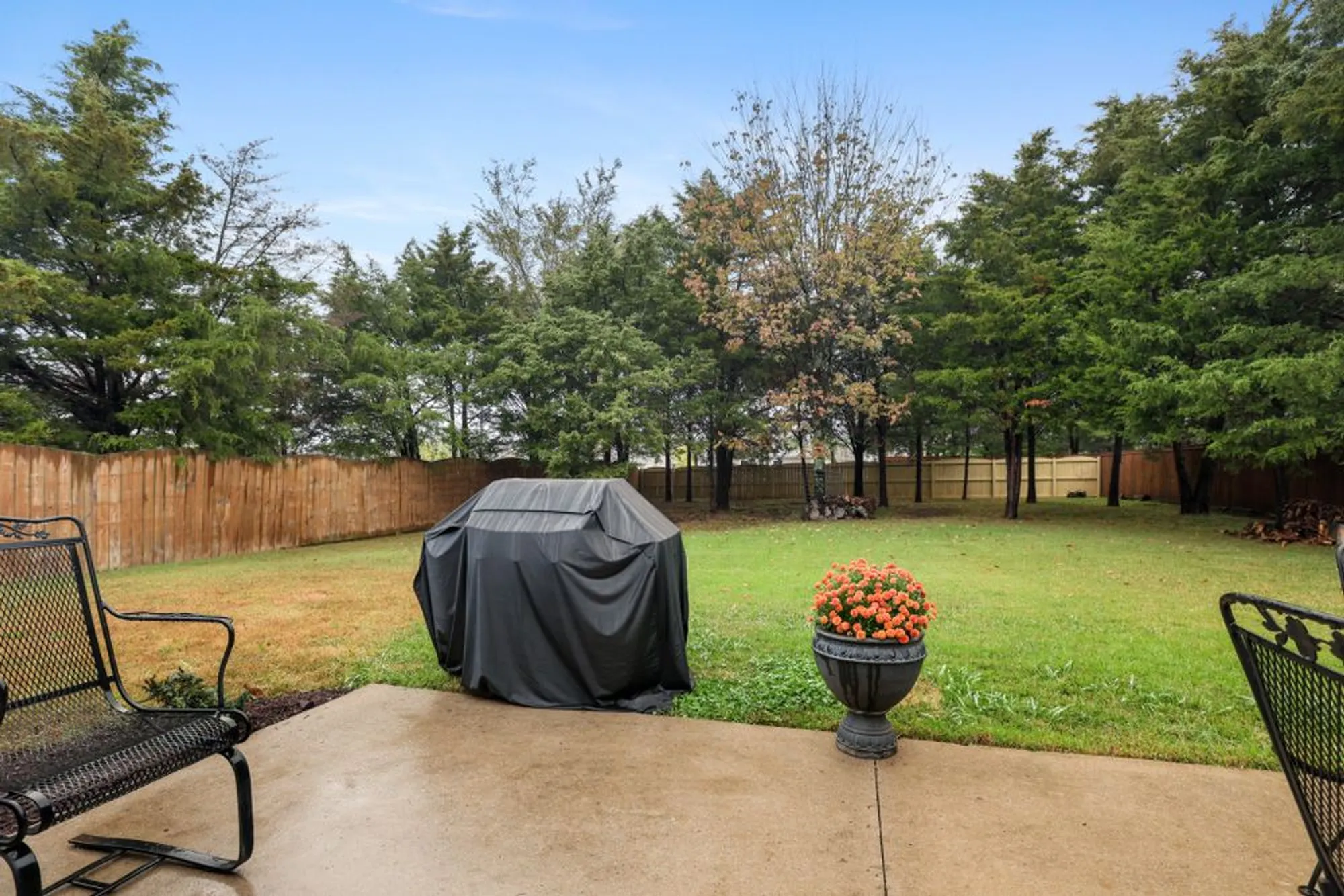 Property Slideshow image 19 of 27 | 1465 woodside dr, Lebanon, TN, 37087