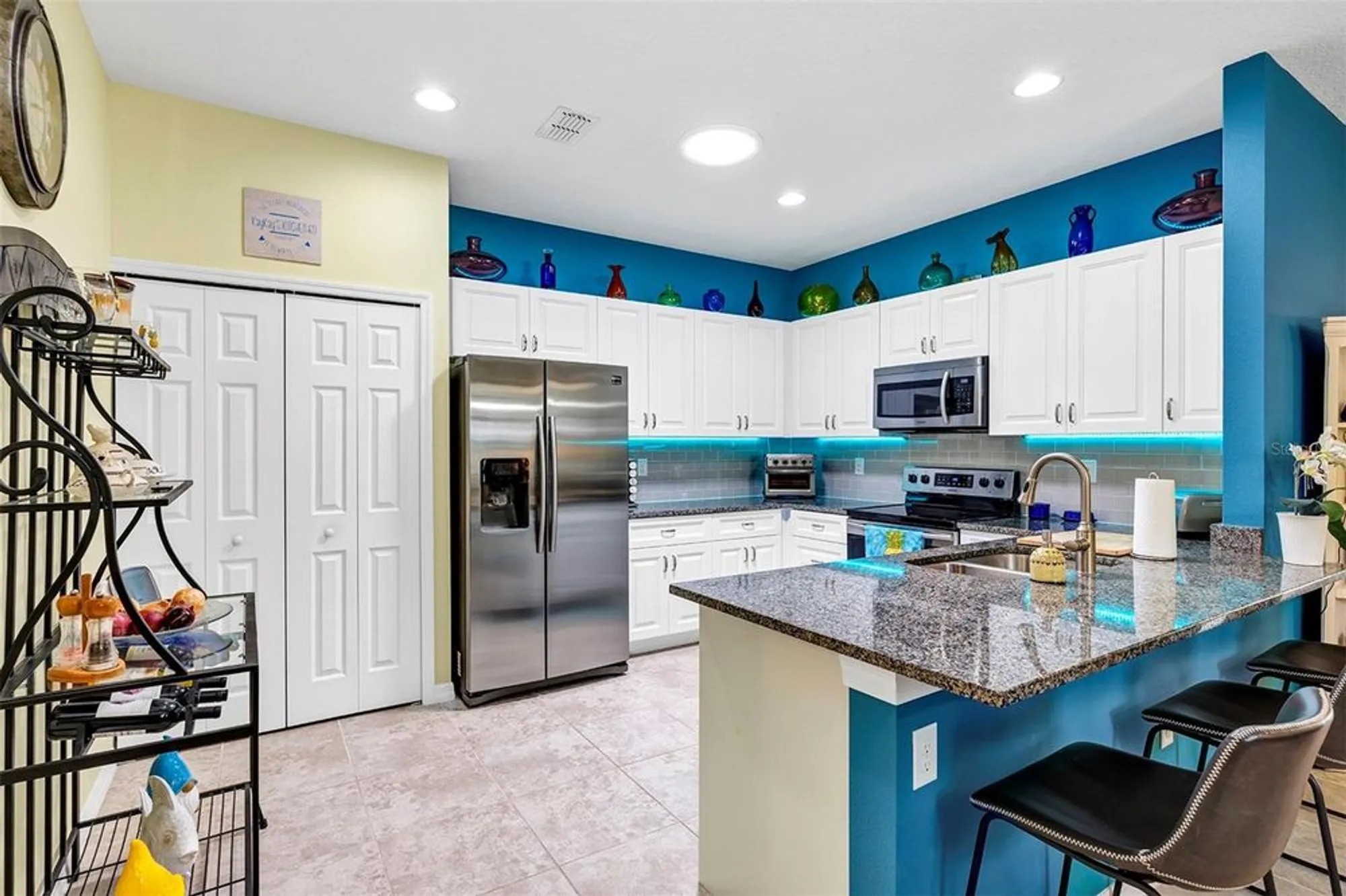 Property Slideshow image 9 of 49 | 26951 white plains way, Leesburg, FL, 34748