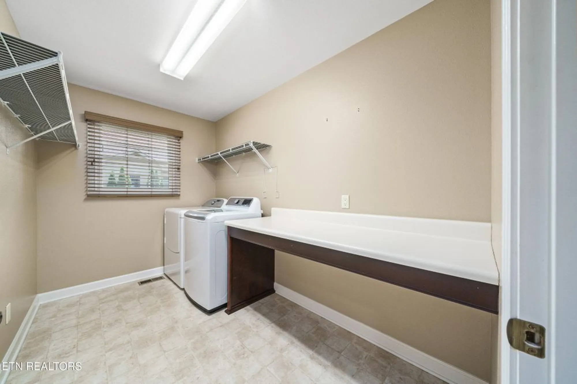 Property Slideshow image 34 of 46 | 40 bluff view ter, Crossville, TN, 38558