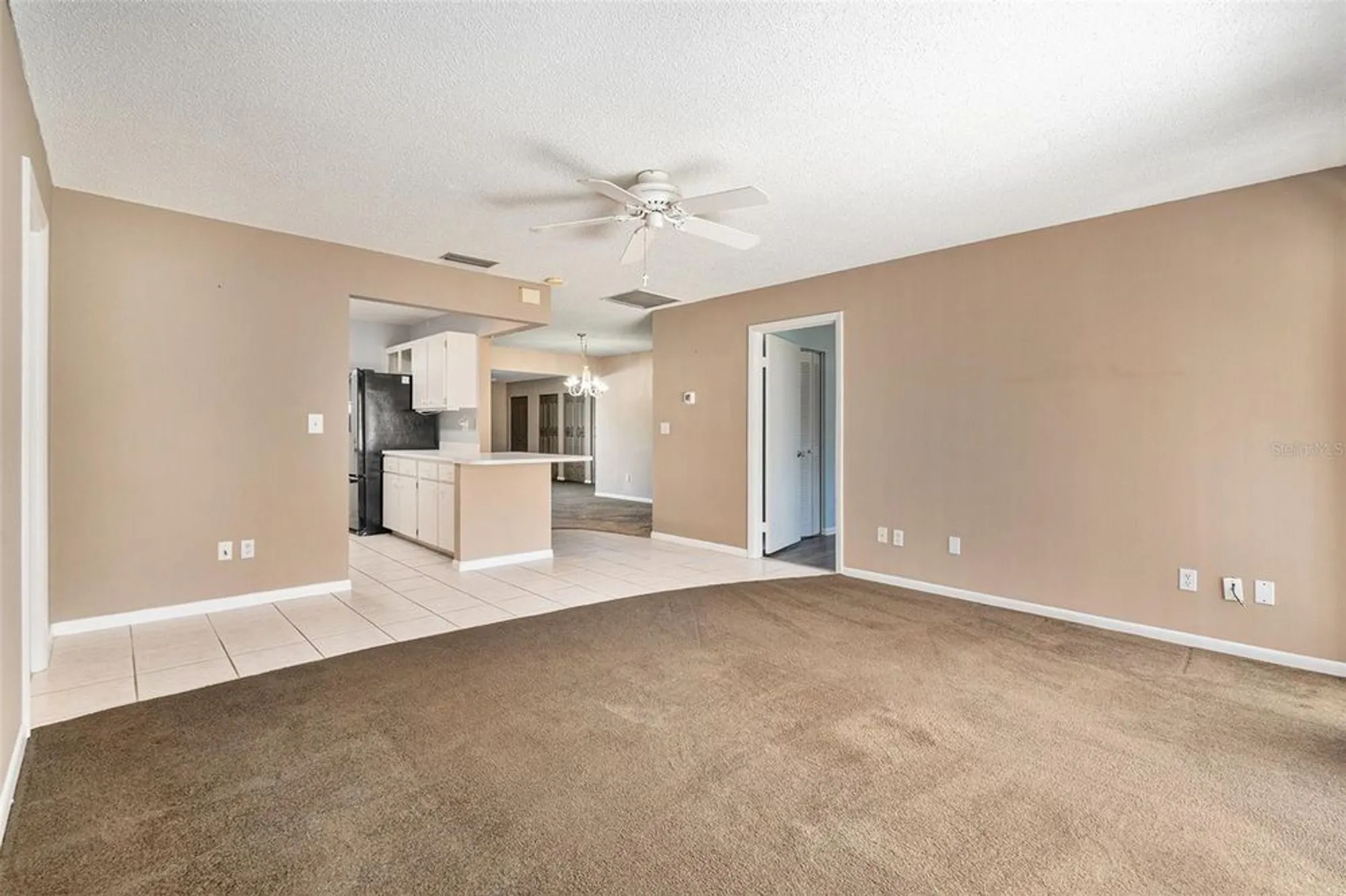 Property Slideshow image 12 of 35 | 382 club manor dr, Sun City Center, FL, 33573