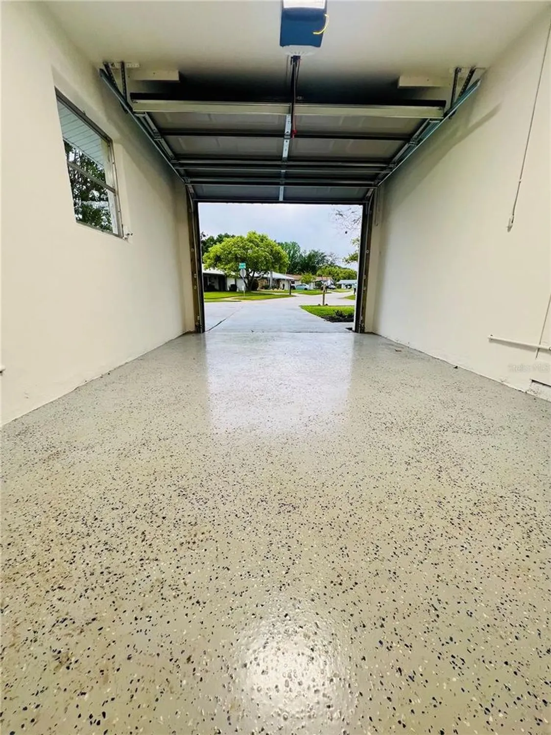 Property Slideshow image 24 of 28 | 801 leeward way, Palm Harbor, FL, 34685