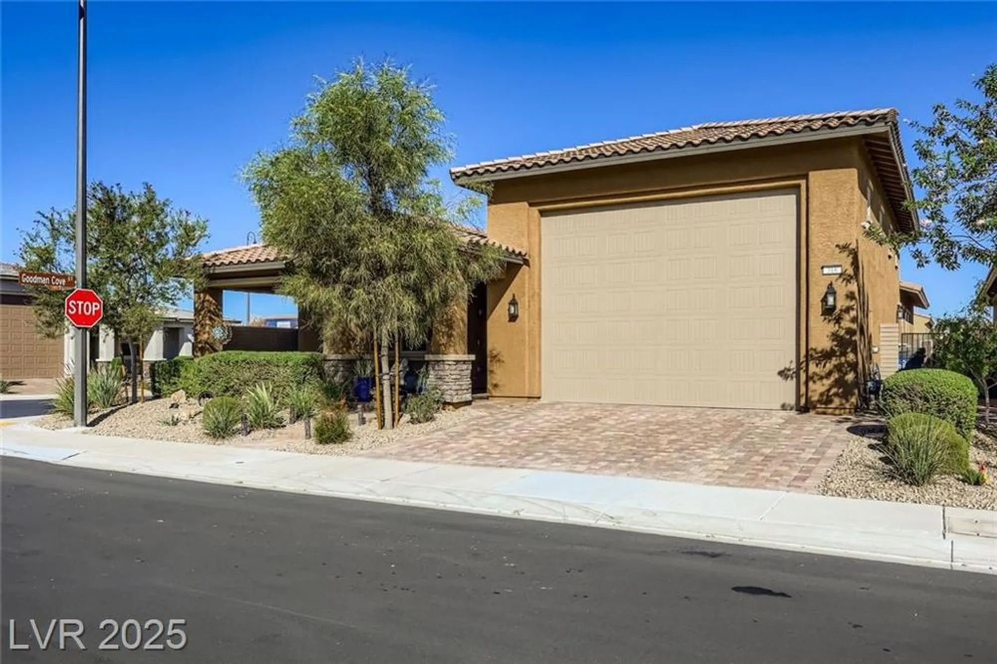 Property Slideshow image 1 of 58 | 316 gillespie glen ave, Henderson, NV, 89011
