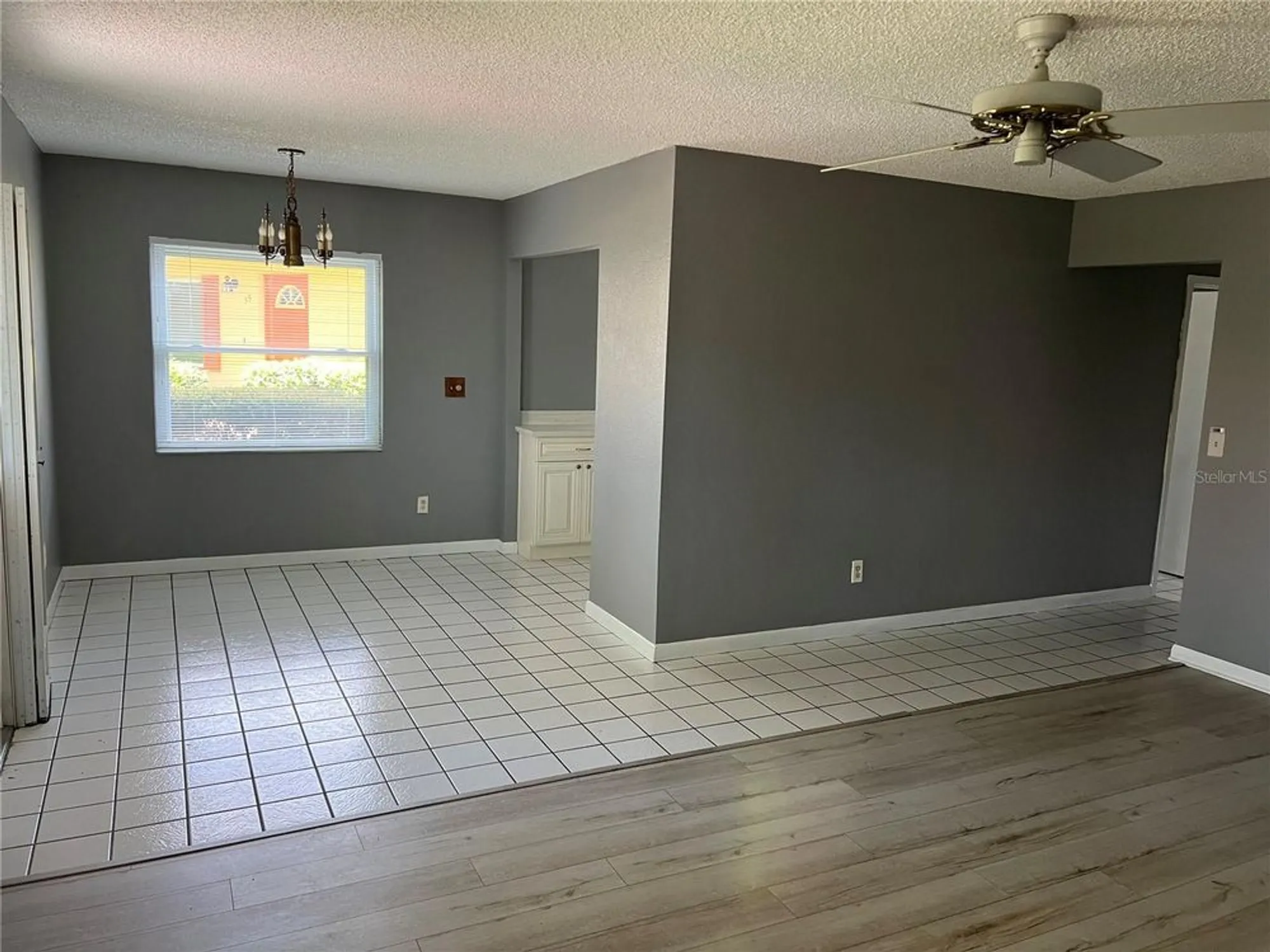 Property Slideshow image 5 of 54 | 401 dorchester pl 58, Sun City Center, FL, 33573