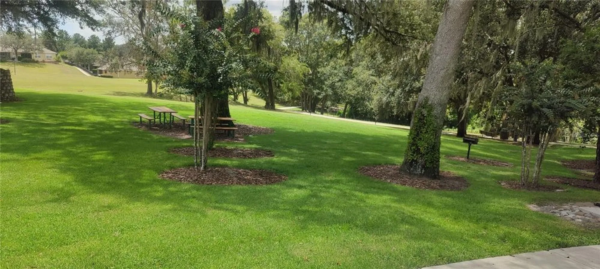 Property Slideshow image 34 of 36 | 22011 belgian ct, Mount Dora, FL, 32757