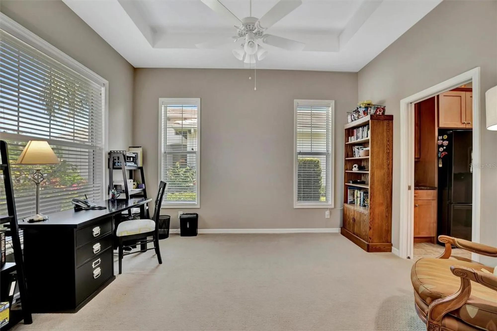 Property Slideshow image 9 of 78 | 5009 lake overlook ave, Bradenton, FL, 34208