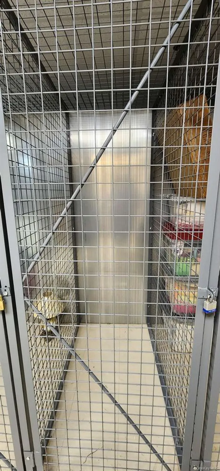 Property Slideshow image 25 of 25 | 512 narragansett villas dr, Lindenhurst, NY, 11757