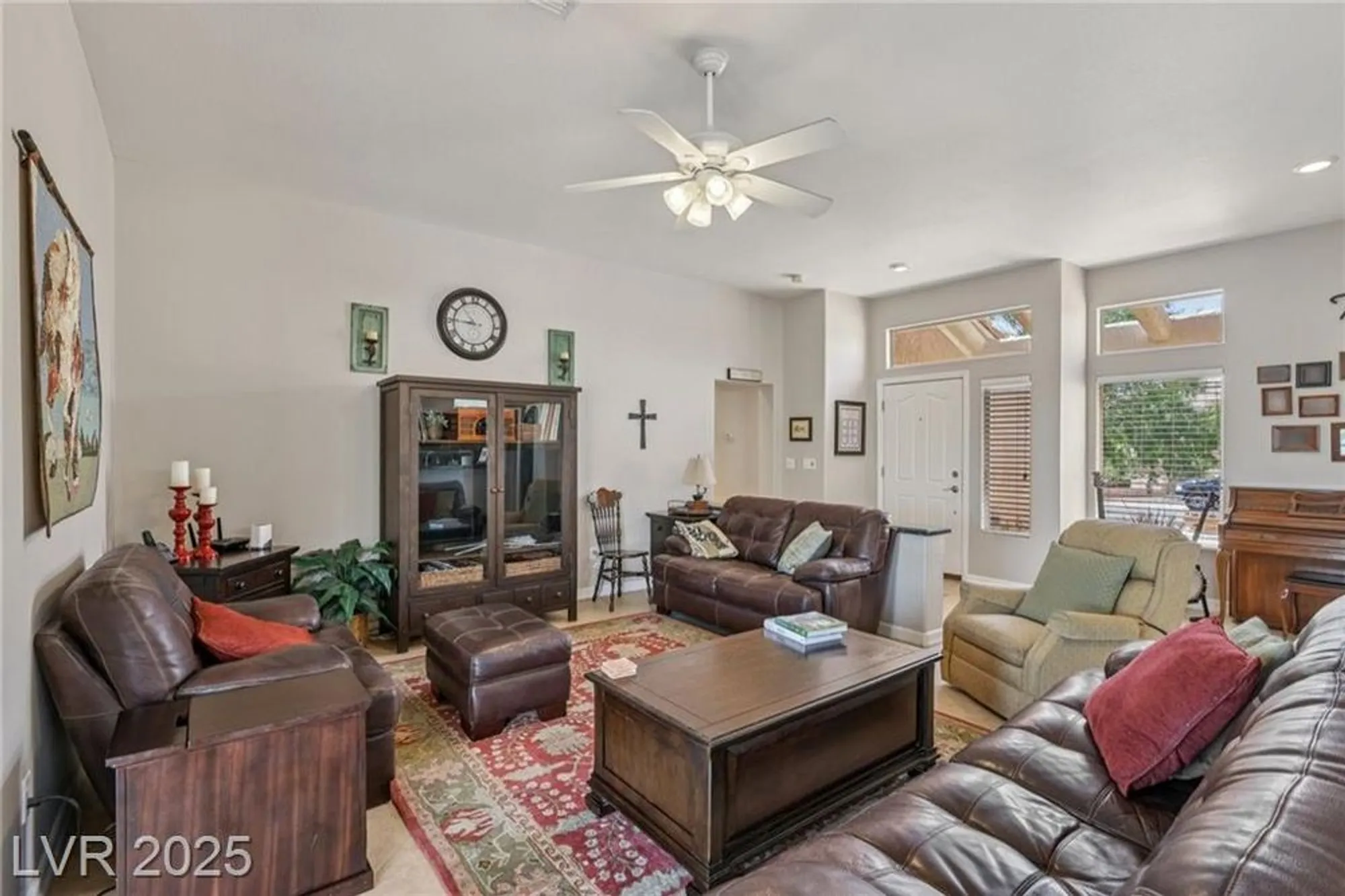 Property Slideshow image 8 of 56 | 10428 villa ridge dr, Las Vegas, NV, 89134