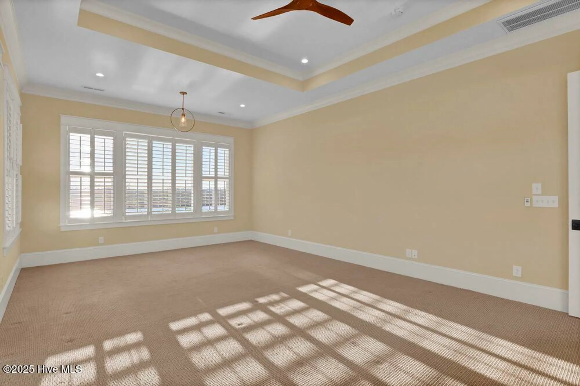 Property Slideshow image 29 of 128 | 3623 white cliffs dr, Castle Hayne, NC, 28429