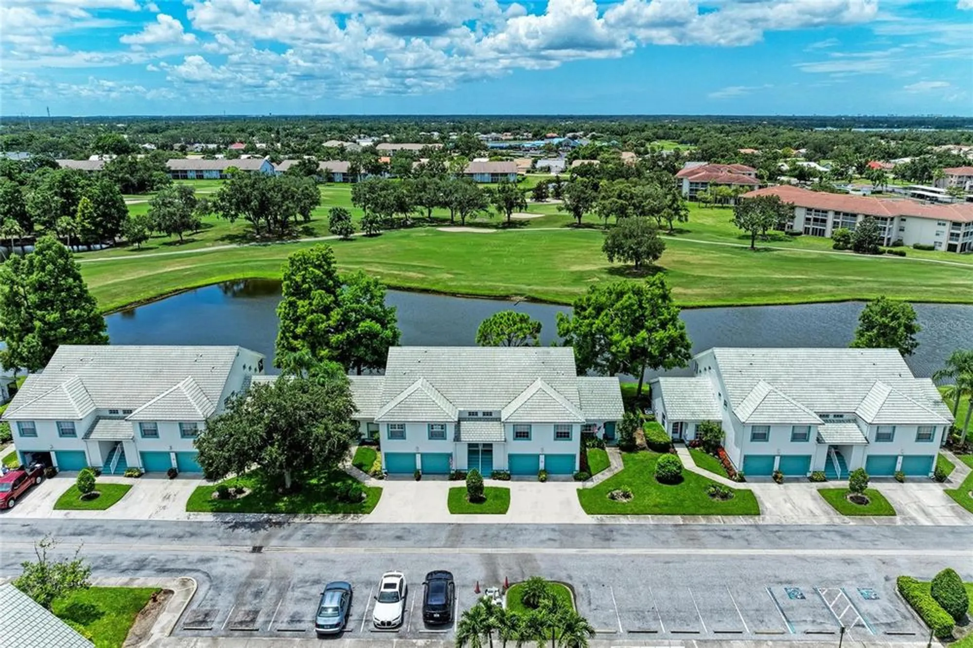 Property Slideshow image 1 of 51 | 6618 pineview ter # 6618, Bradenton, FL, 34203