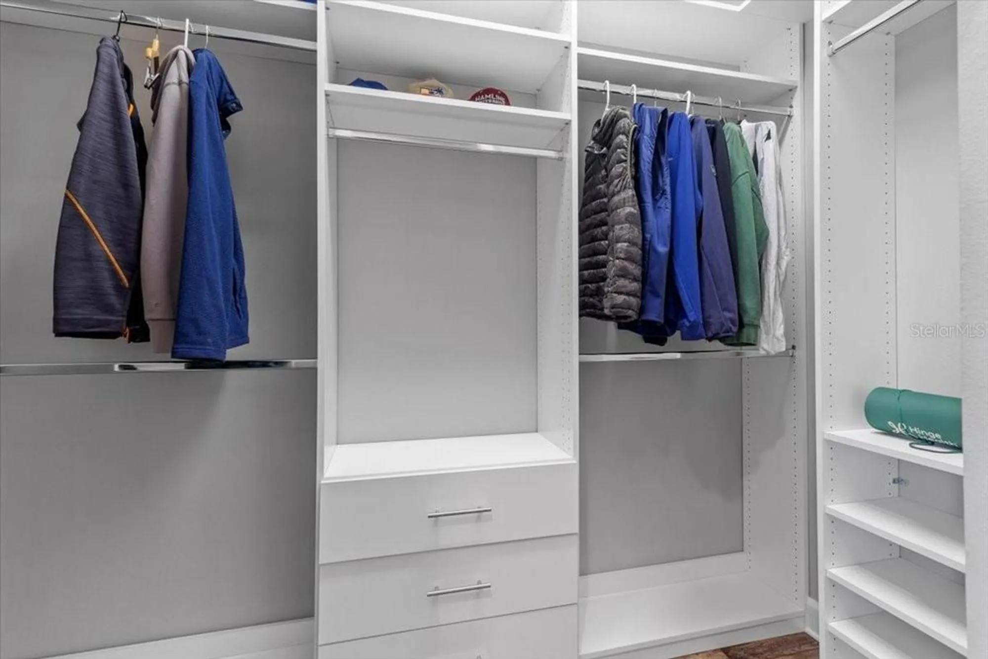 Property Slideshow image 37 of 88 | 340 sapphire lake dr 202, Bradenton, FL, 34209