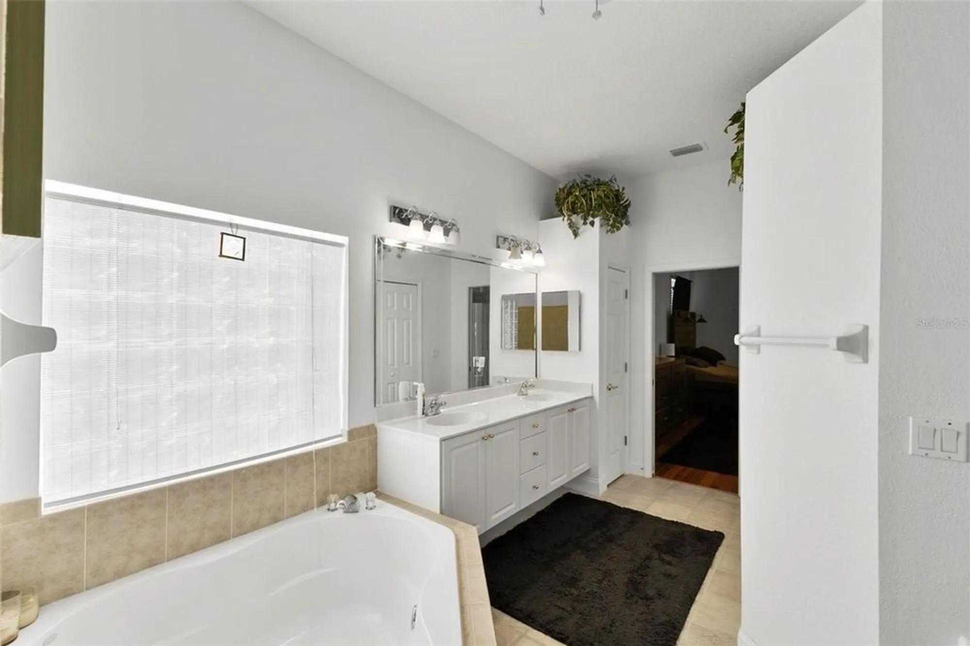 Property Slideshow image 20 of 41 | 3220 galty cir, Ormond Beach, FL, 32174